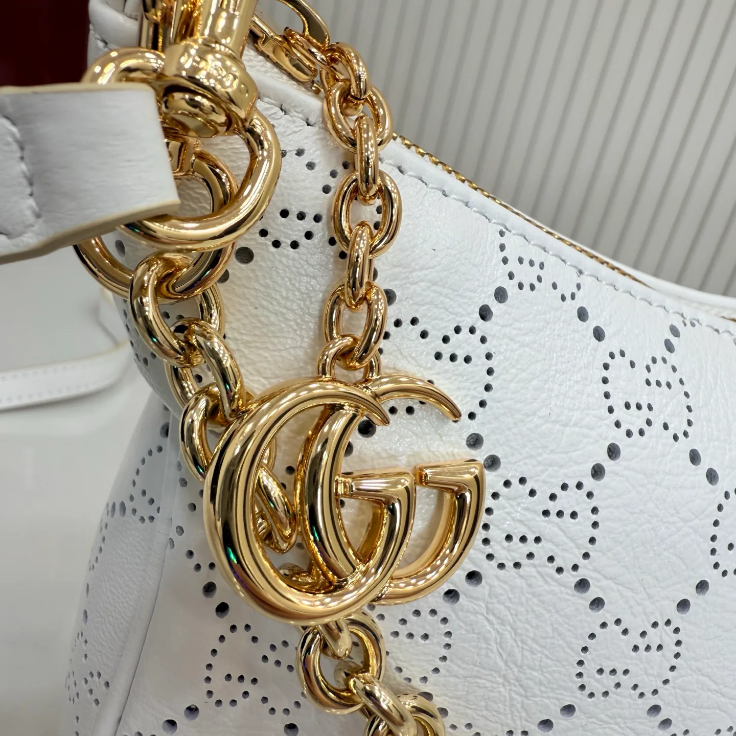 Классические Сумки Женские Gucci 17872501