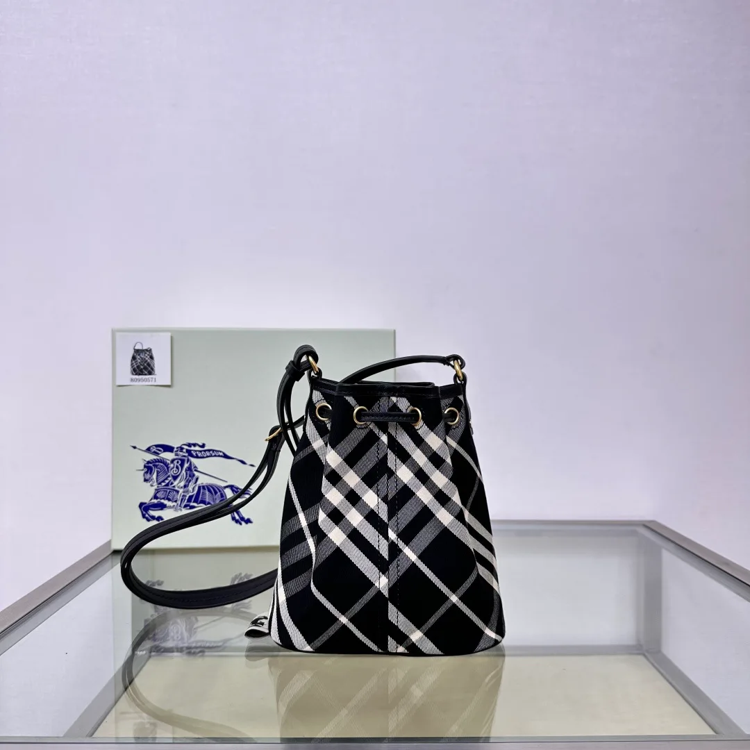 Сумки На Ремне Женские Bottega Veneta 11017416