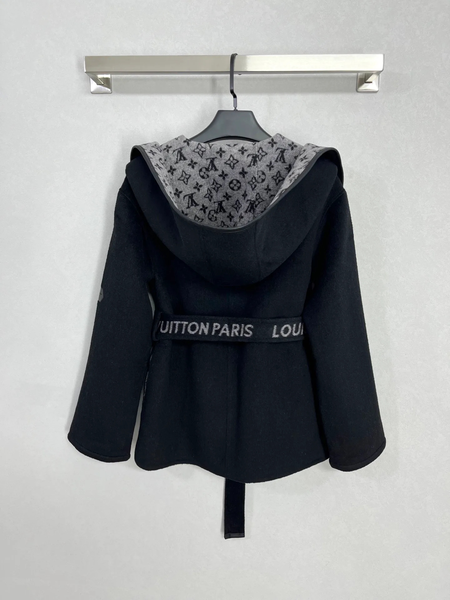 Пальто Женские Louis Vuitton 3532915