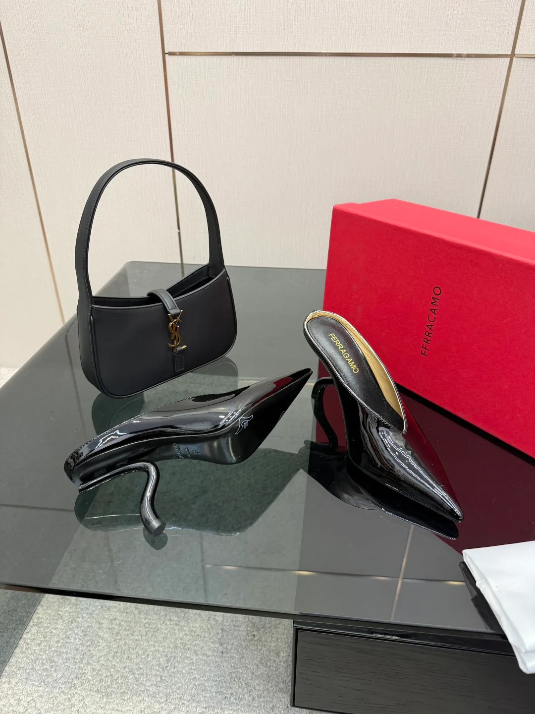 Туфли Женские Salvatore Ferragamo 528603