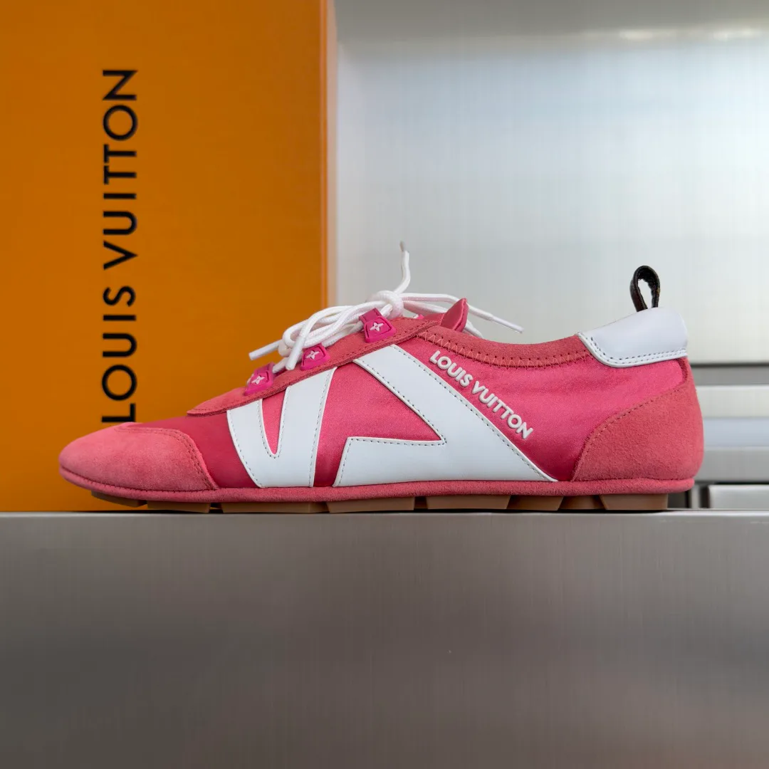 Кроссовки Женские Louis Vuitton 11235162