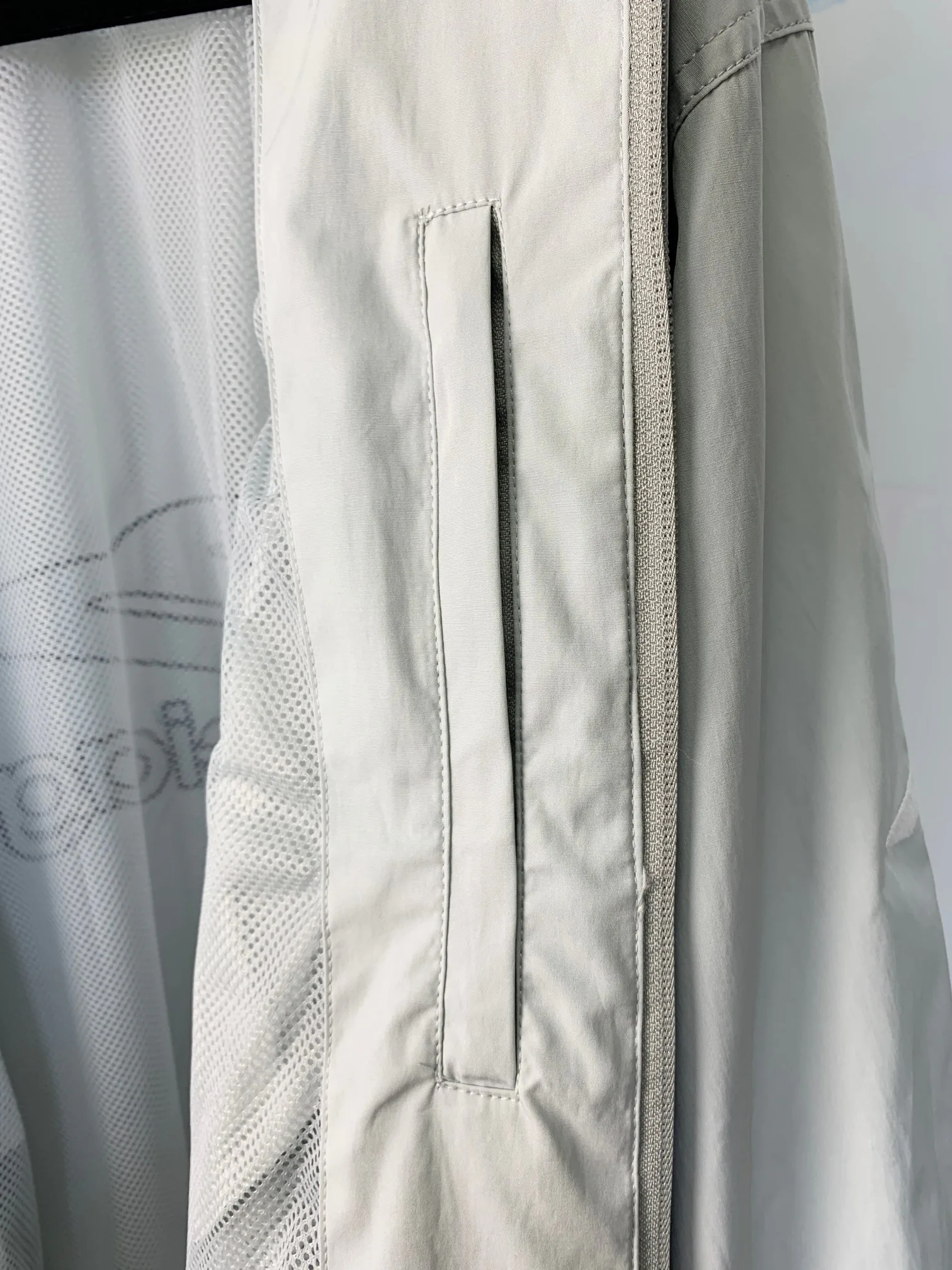 Куртки И Пуховики Женские Balenciaga 18136232
