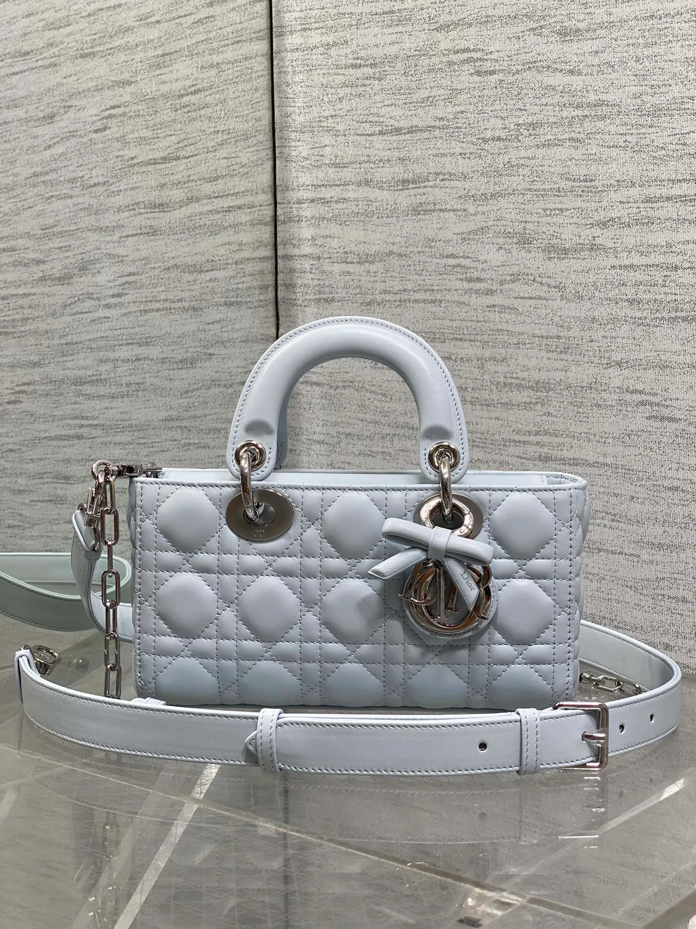 Классические Сумки Женские Christian Dior 13227174