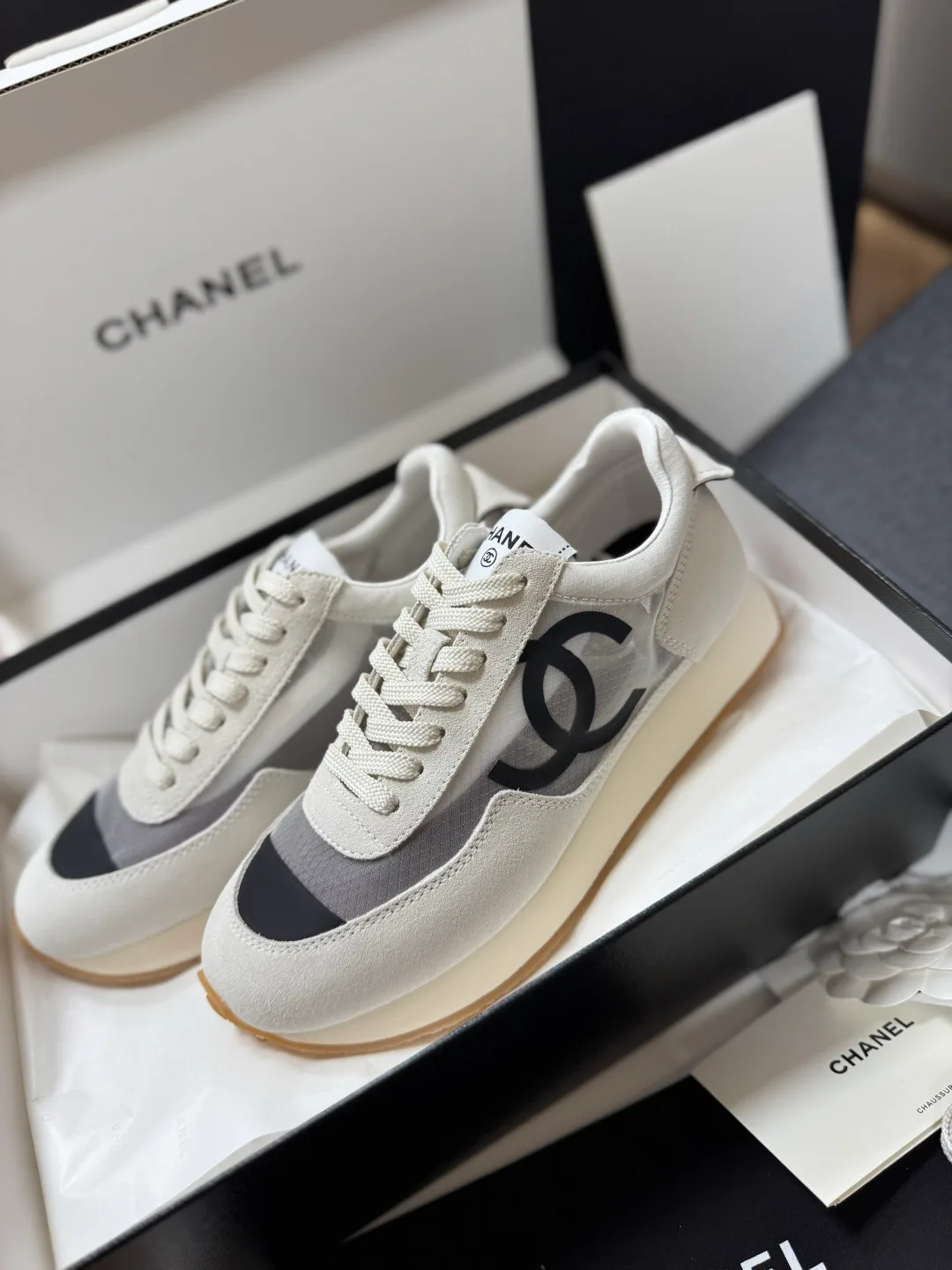 Кроссовки Женские Chanel 13239720