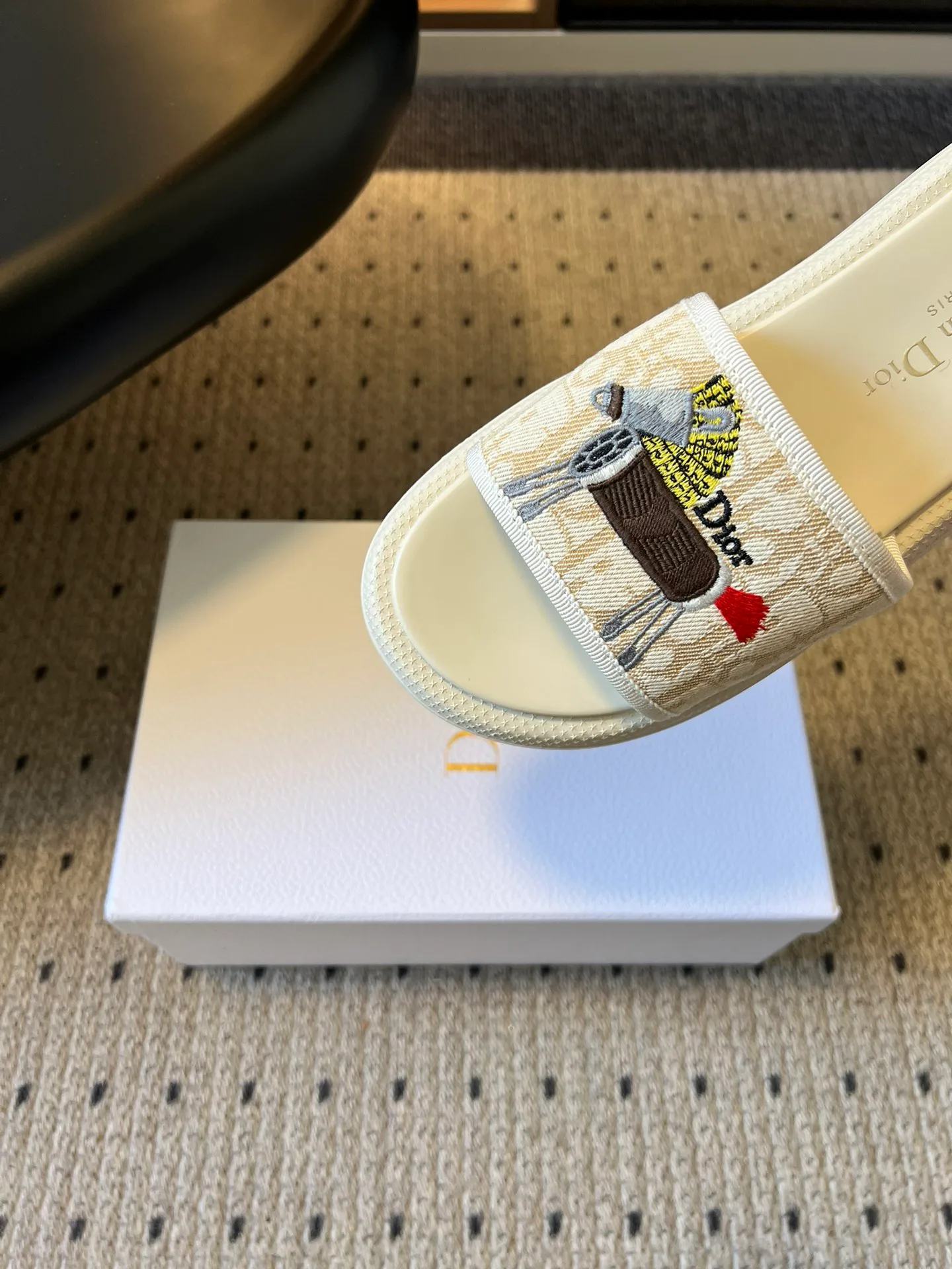 Шлепанцы Женские Christian Dior 11497649