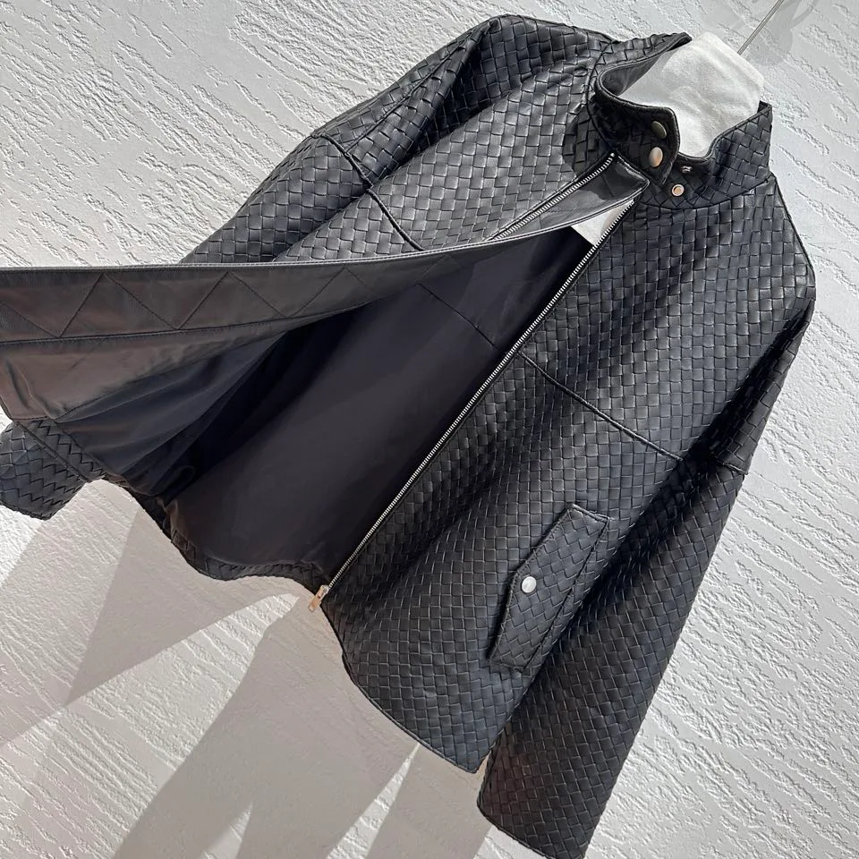 Кожаные Куртки И Дублёнки Женские Bottega Veneta 19056905
