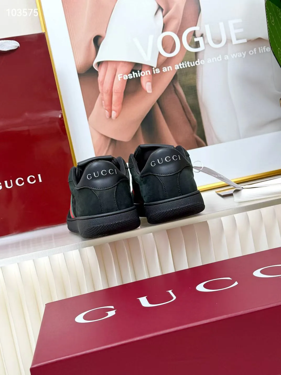 Кроссовки Женские Gucci 18781886