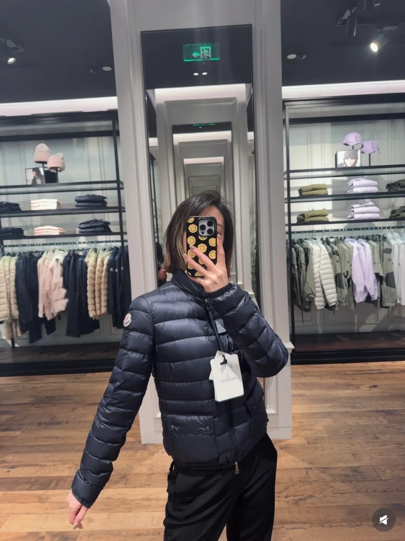 Куртки И Пуховики Женские Moncler 18402511