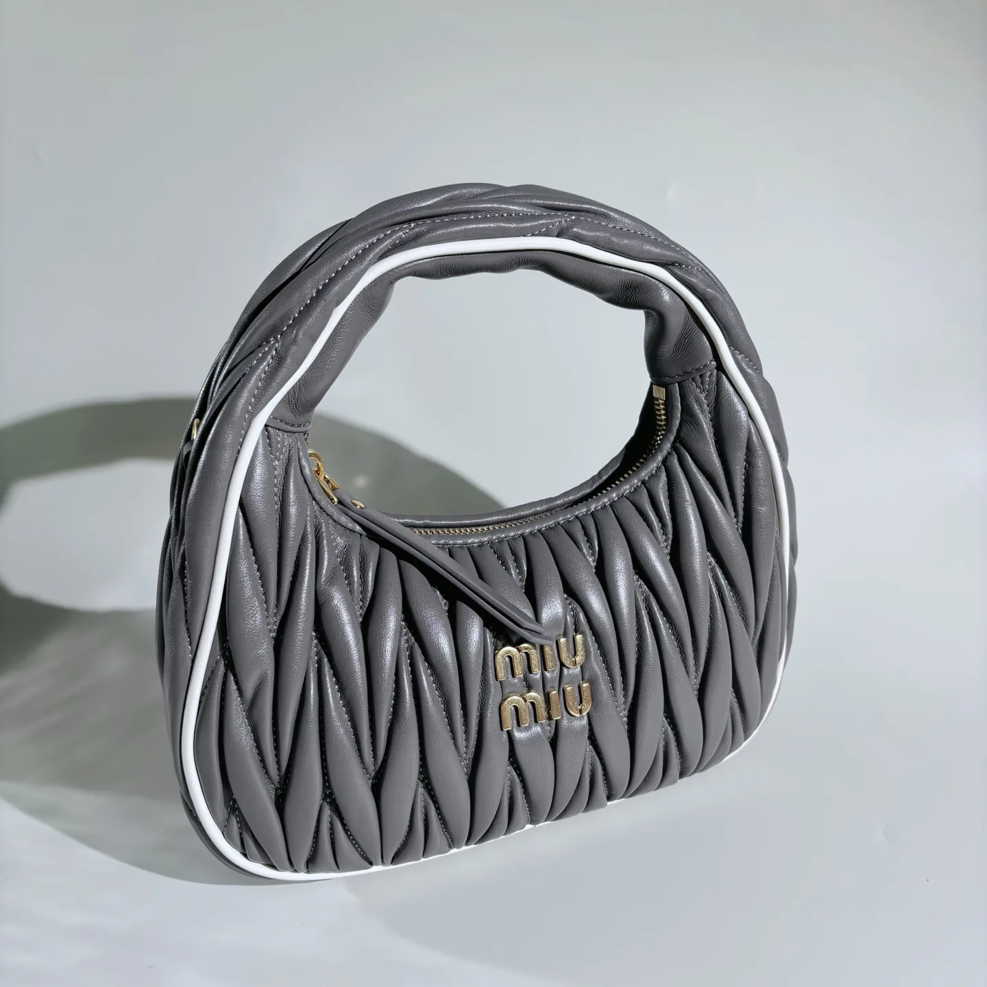 Классические Сумки Женские Miu Miu 12675945