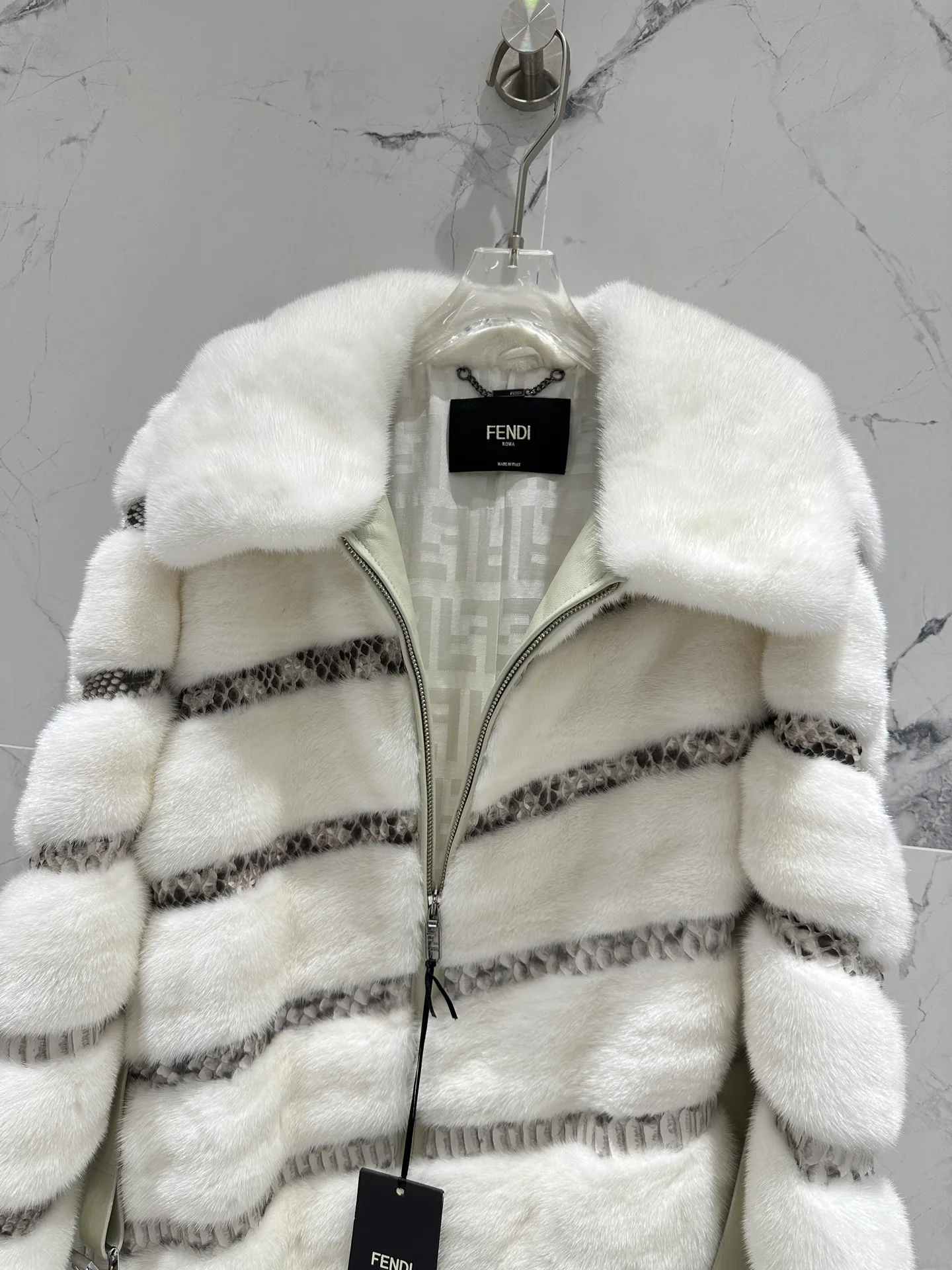 Шубы Женские Fendi 855741