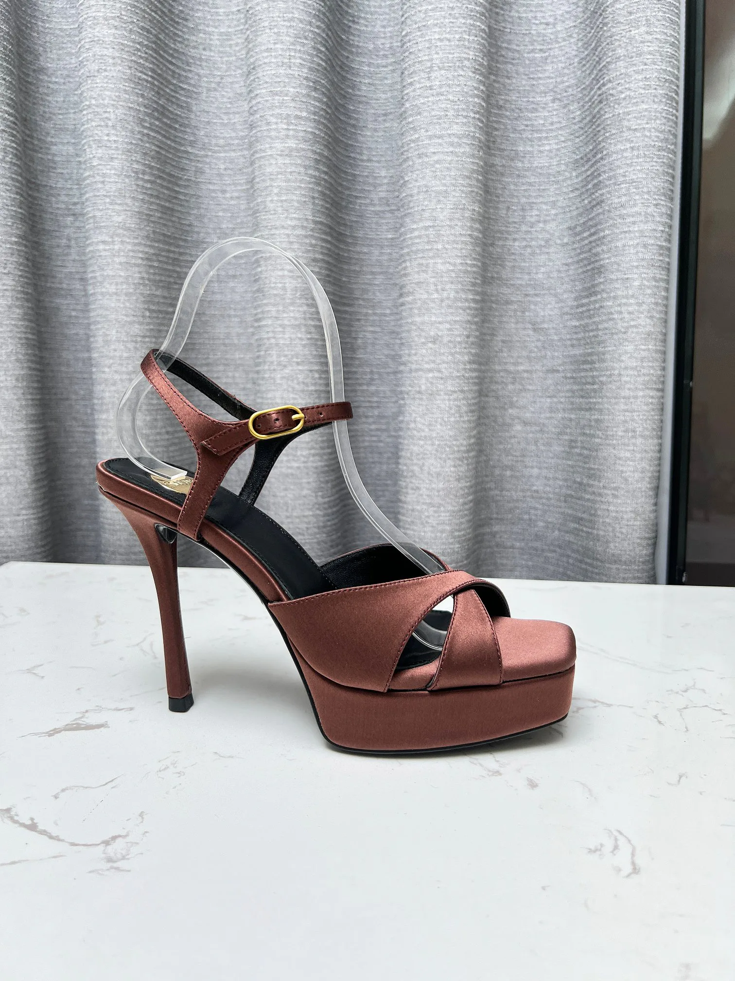 Босоножки Женские Saint Laurent 262238