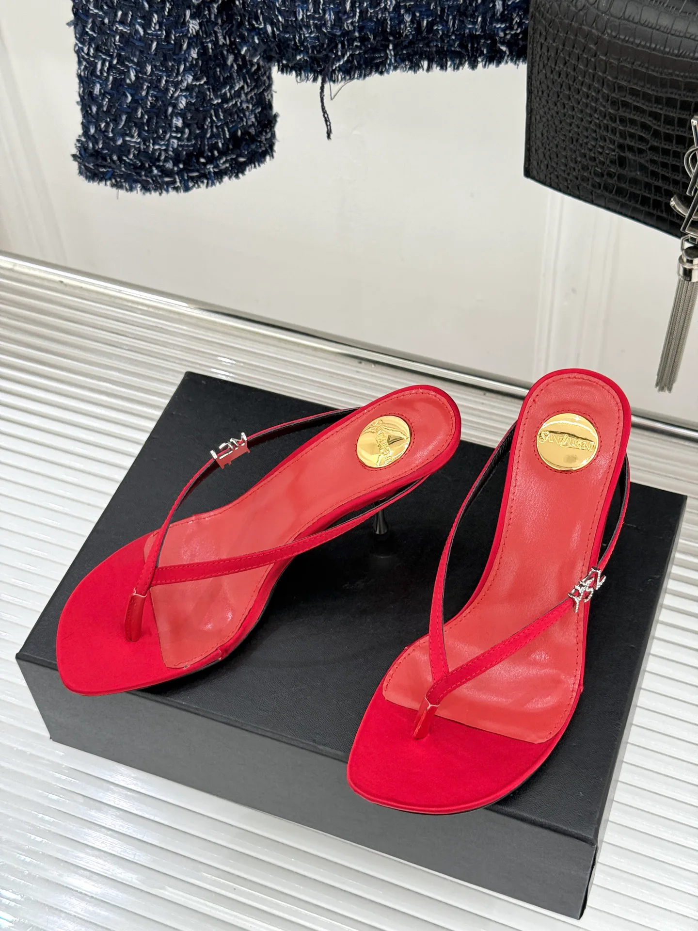 Сандалии Женские Saint Laurent 11886582