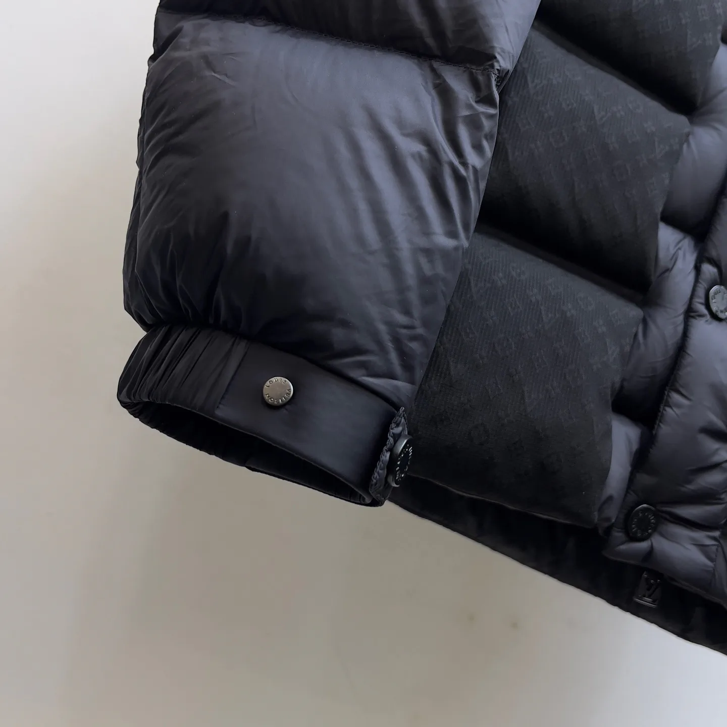 Куртки Женские Louis Vuitton 303072