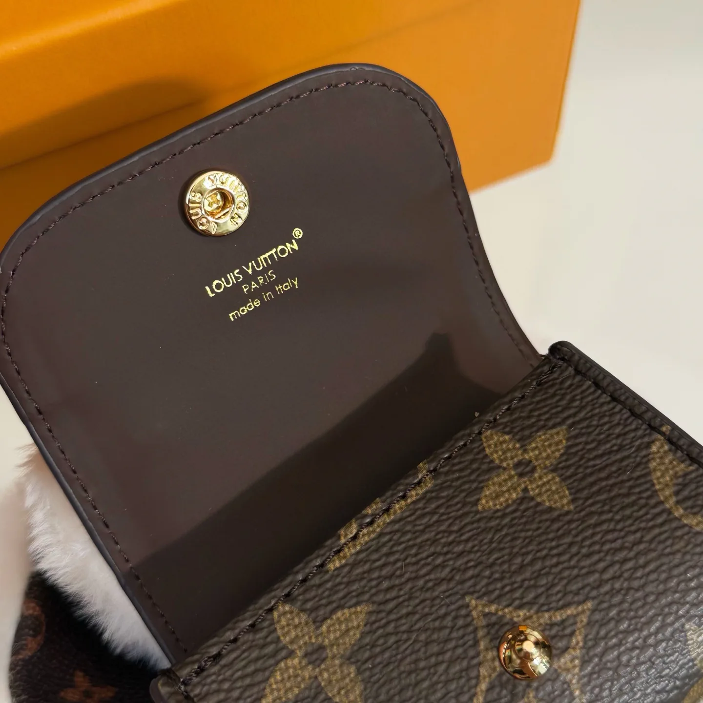 Ключницы Louis Vuitton 17886407