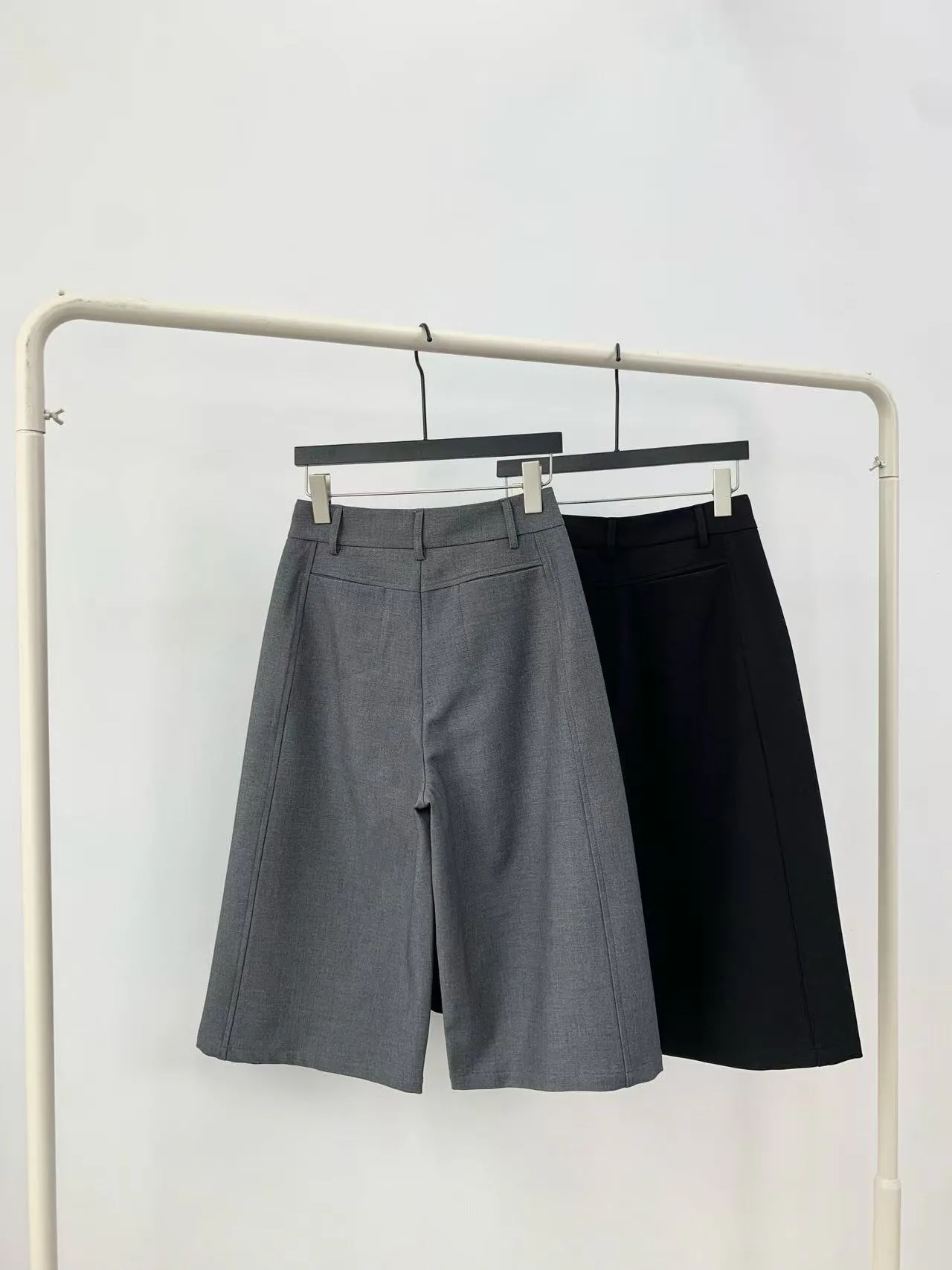 Шорты Женские Maison Margiela 11172002