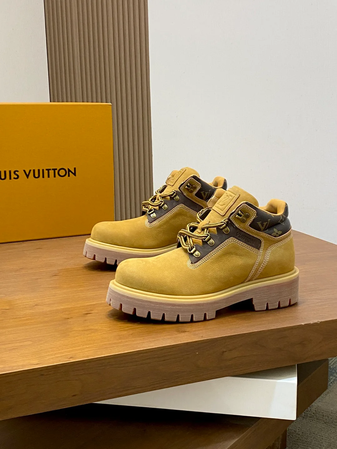 Ботинки Мужские Louis Vuitton 19158104