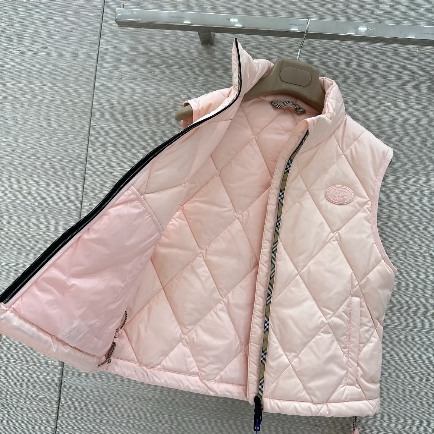 Жилеты Женские Burberry 18774626