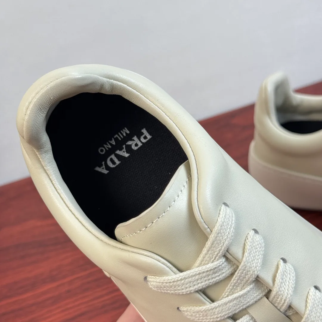 Кроссовки Мужские Prada 16935029