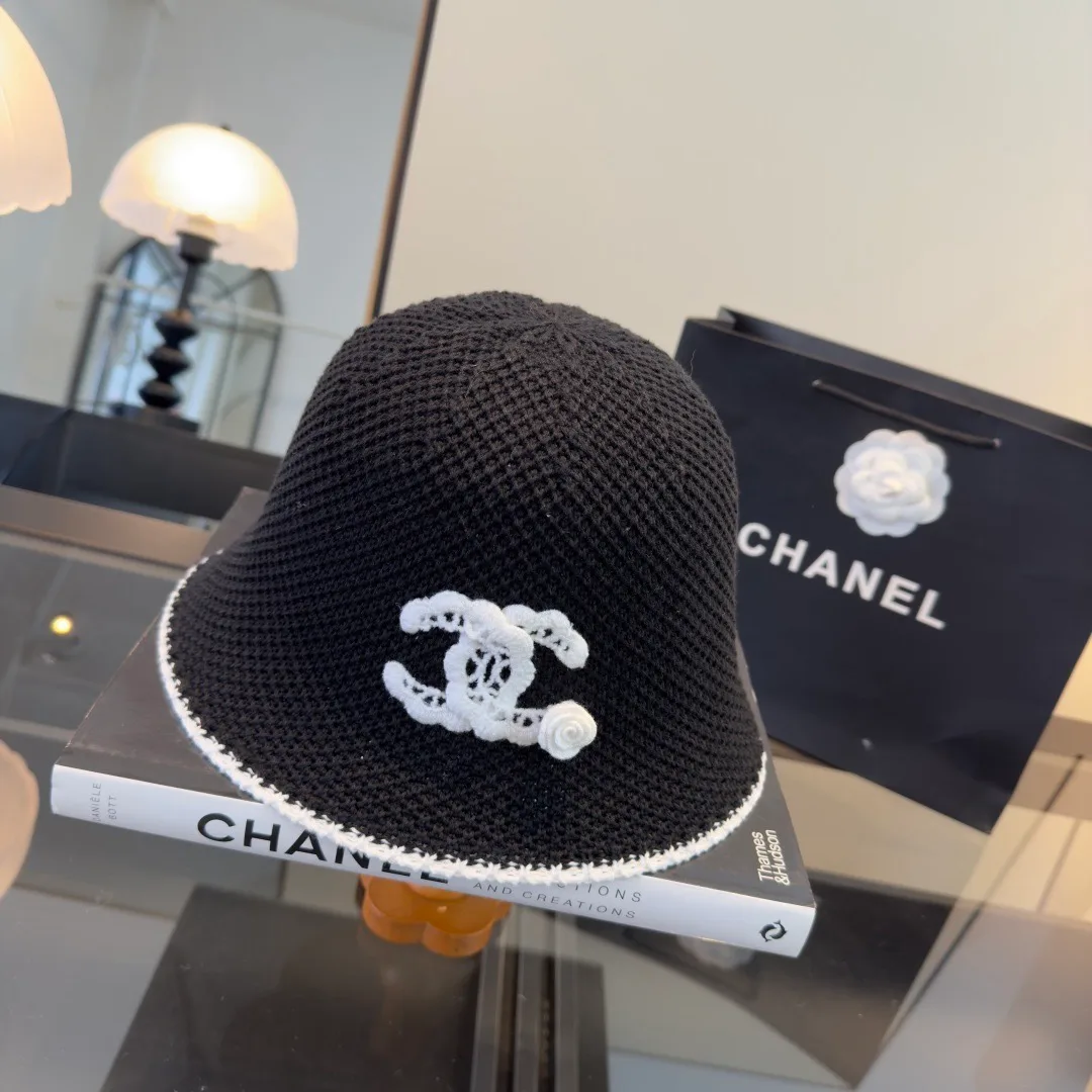 Головные Уборы Chanel 12349370
