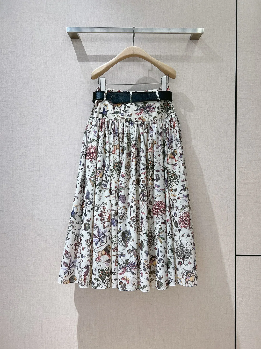 Юбки Женские Christian Dior 17290309