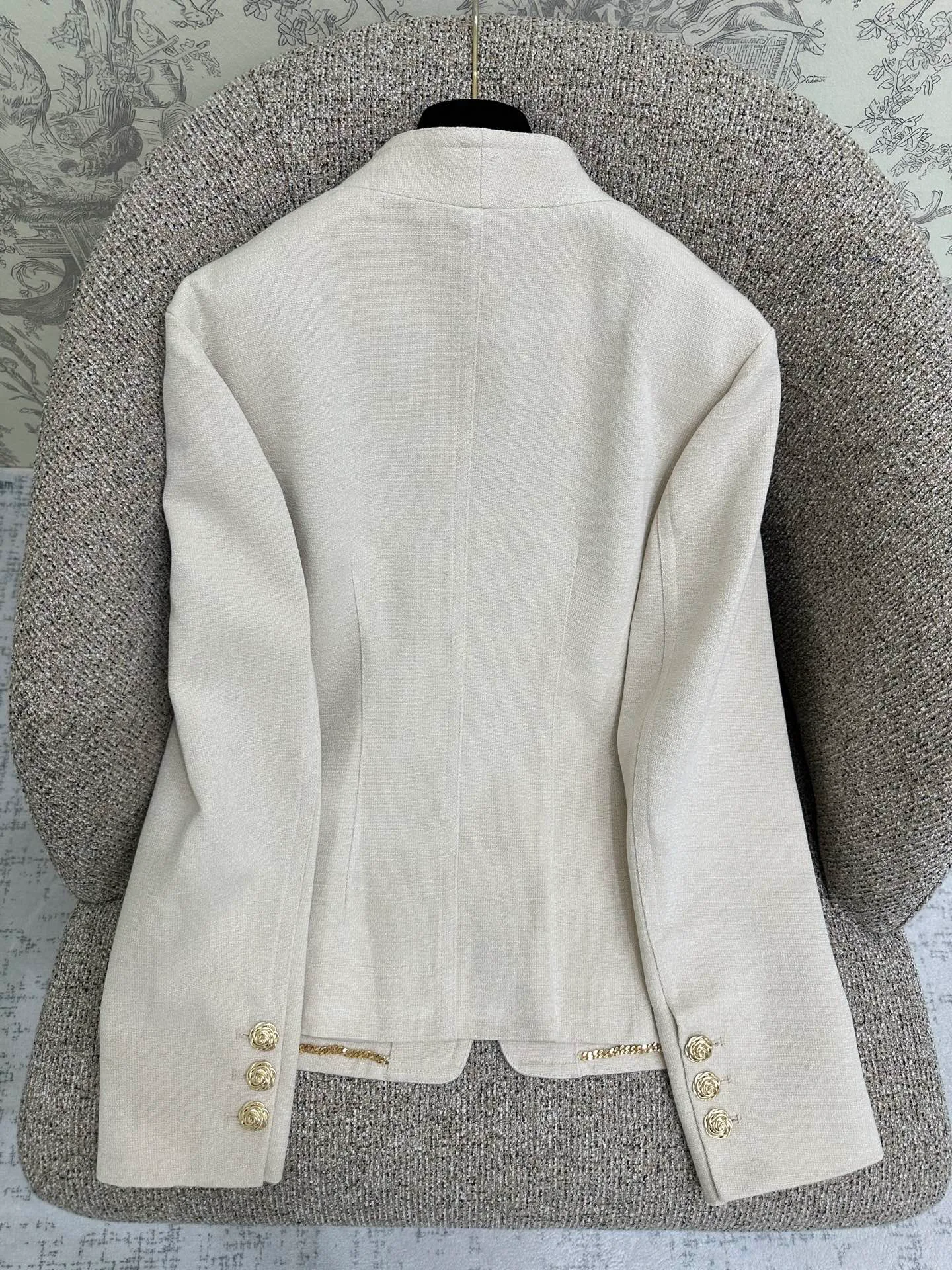 Жакеты Женские Chanel 19005654