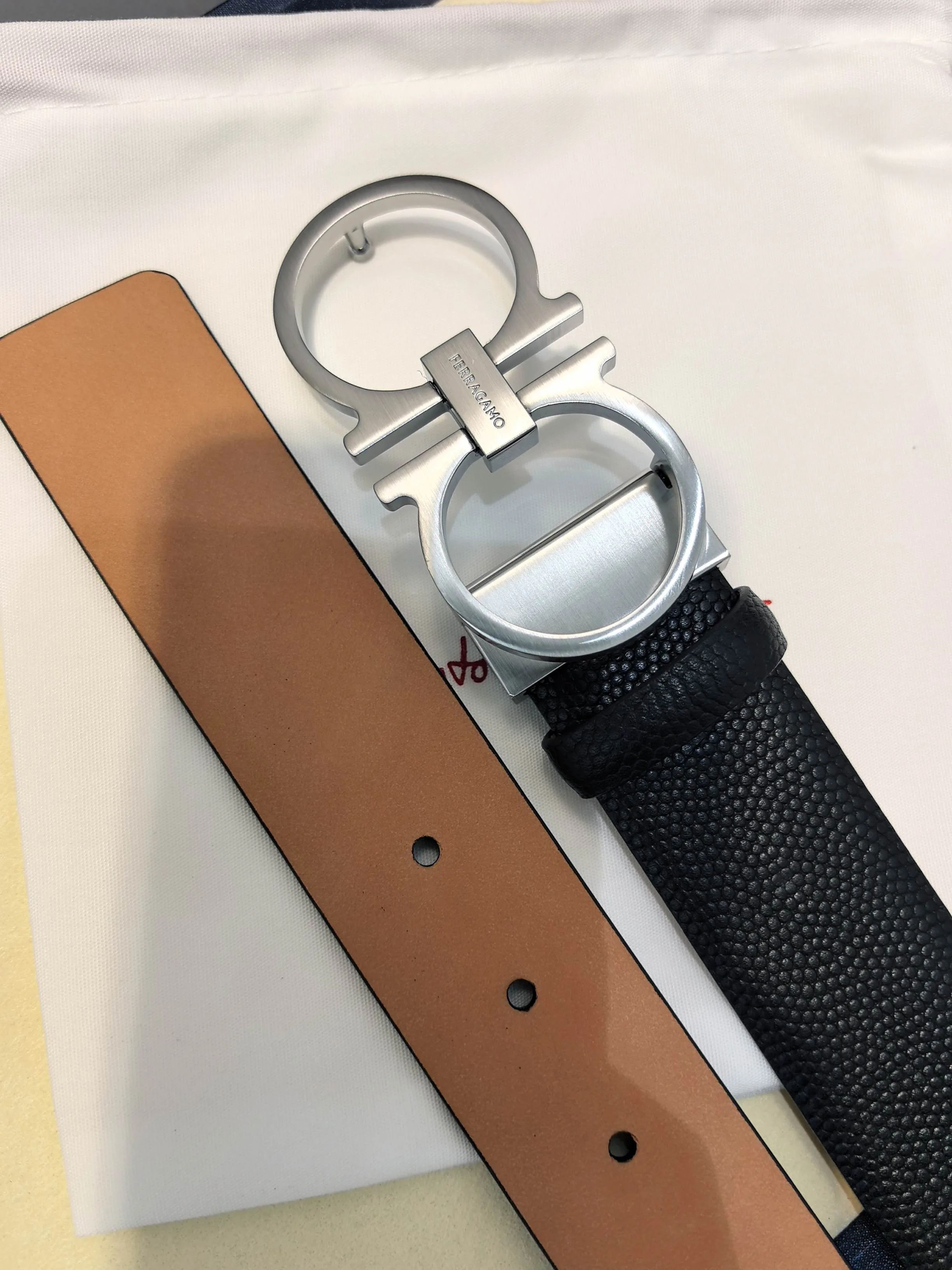 Ремни Gucci 420643