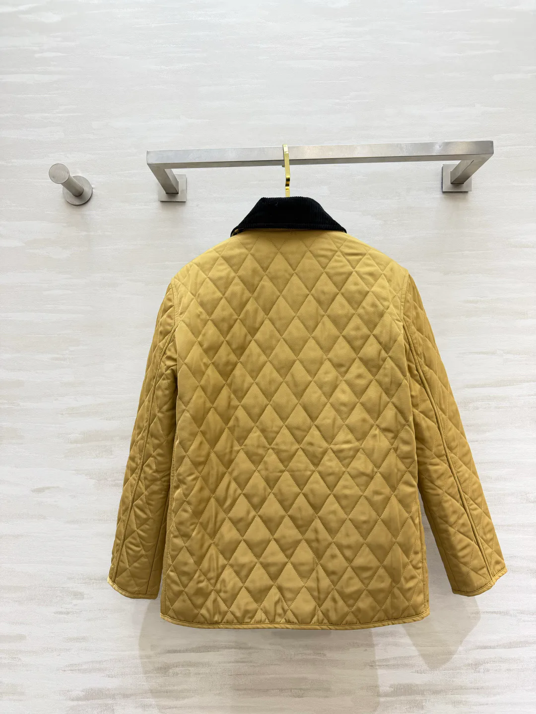 Куртки И Пуховики Женские Burberry 18478809