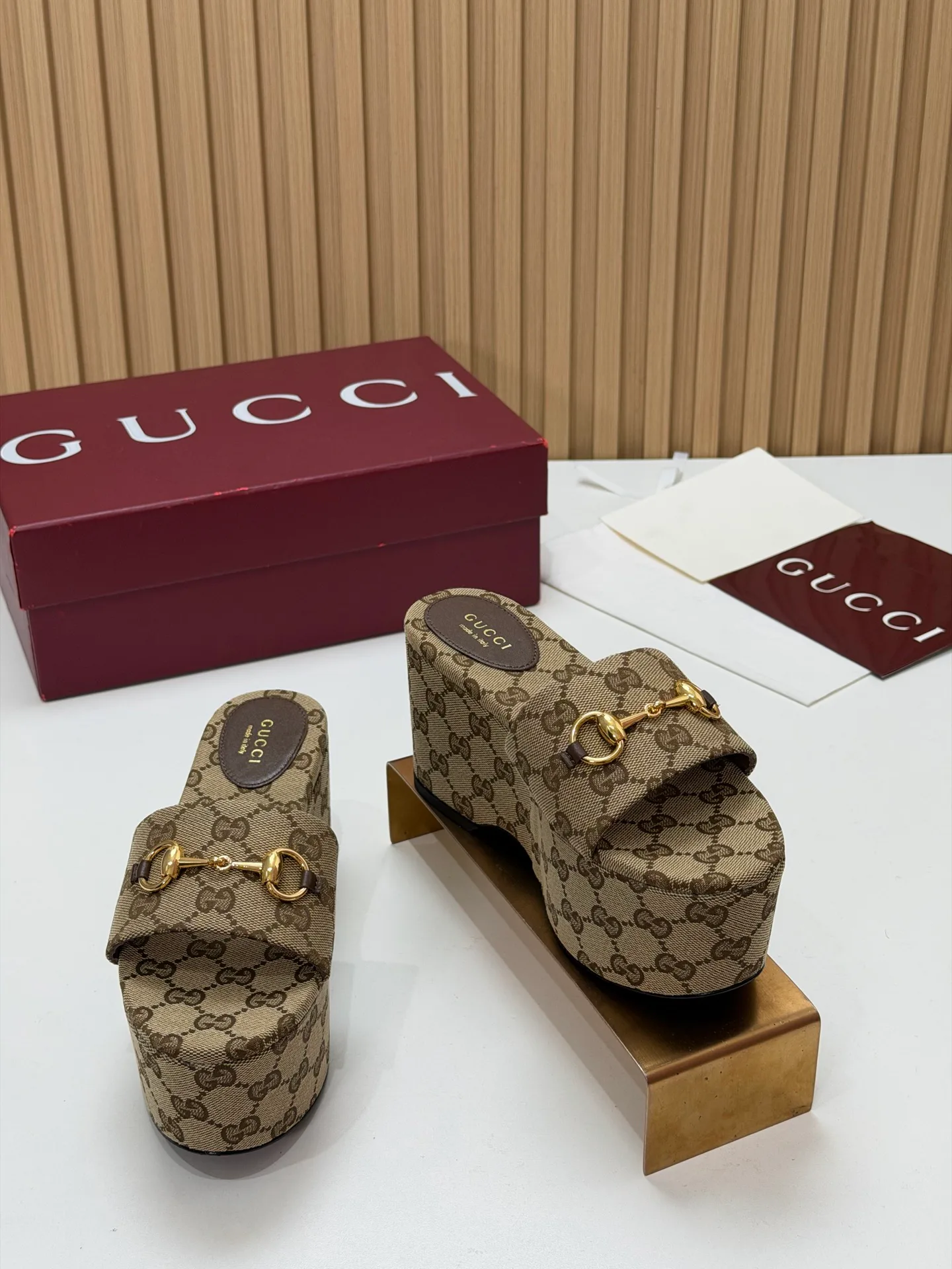 Босоножки Женские Gucci 17631673