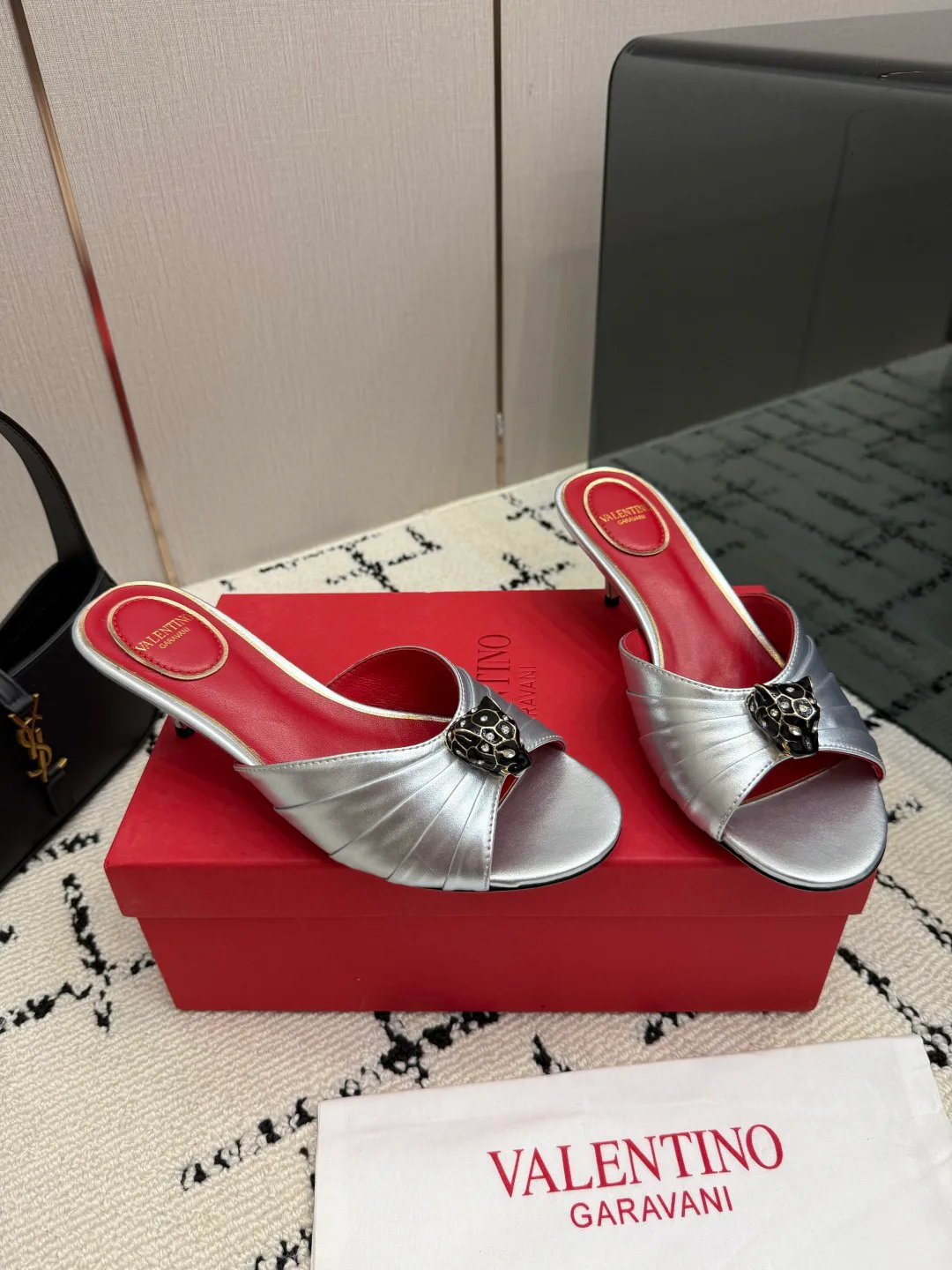 Босоножки Женские Valentino 18049038