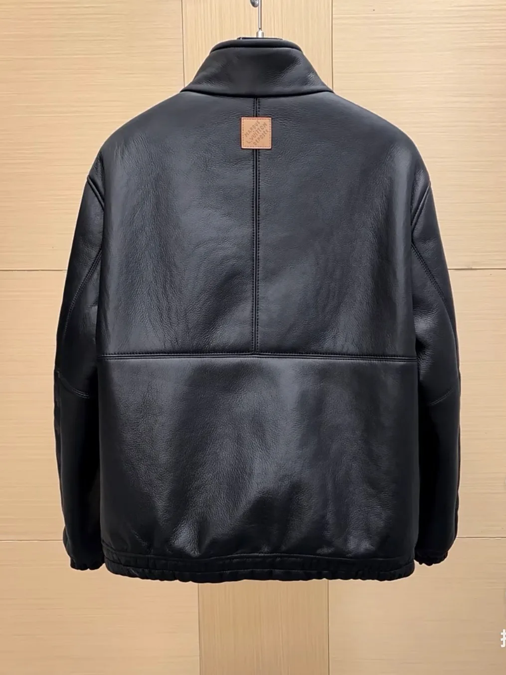 Кожаные Куртки И Дублёнки Женские Louis Vuitton 5107771