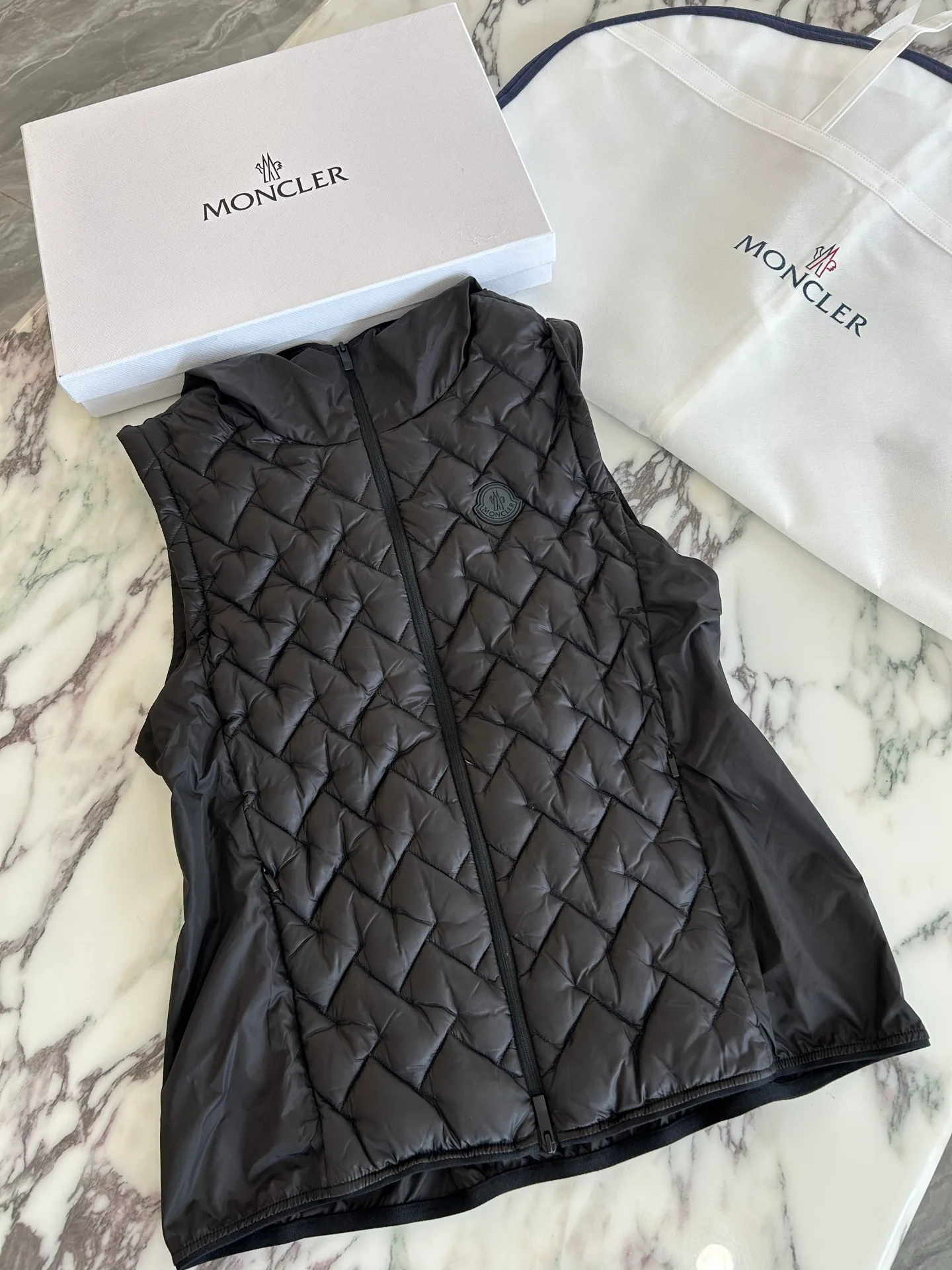 Куртки И Пуховики Мужские Moncler 18231208