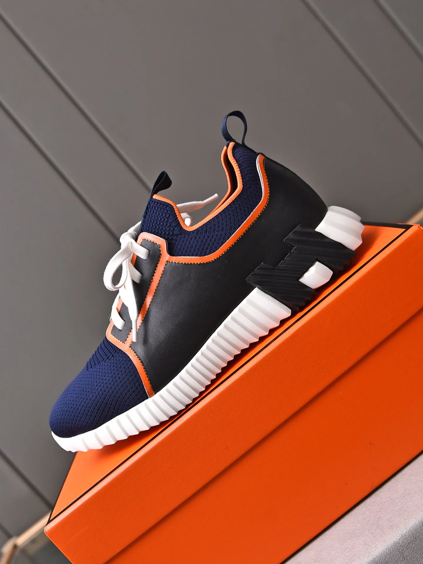 Кроссовки Женские Hermes 1277033