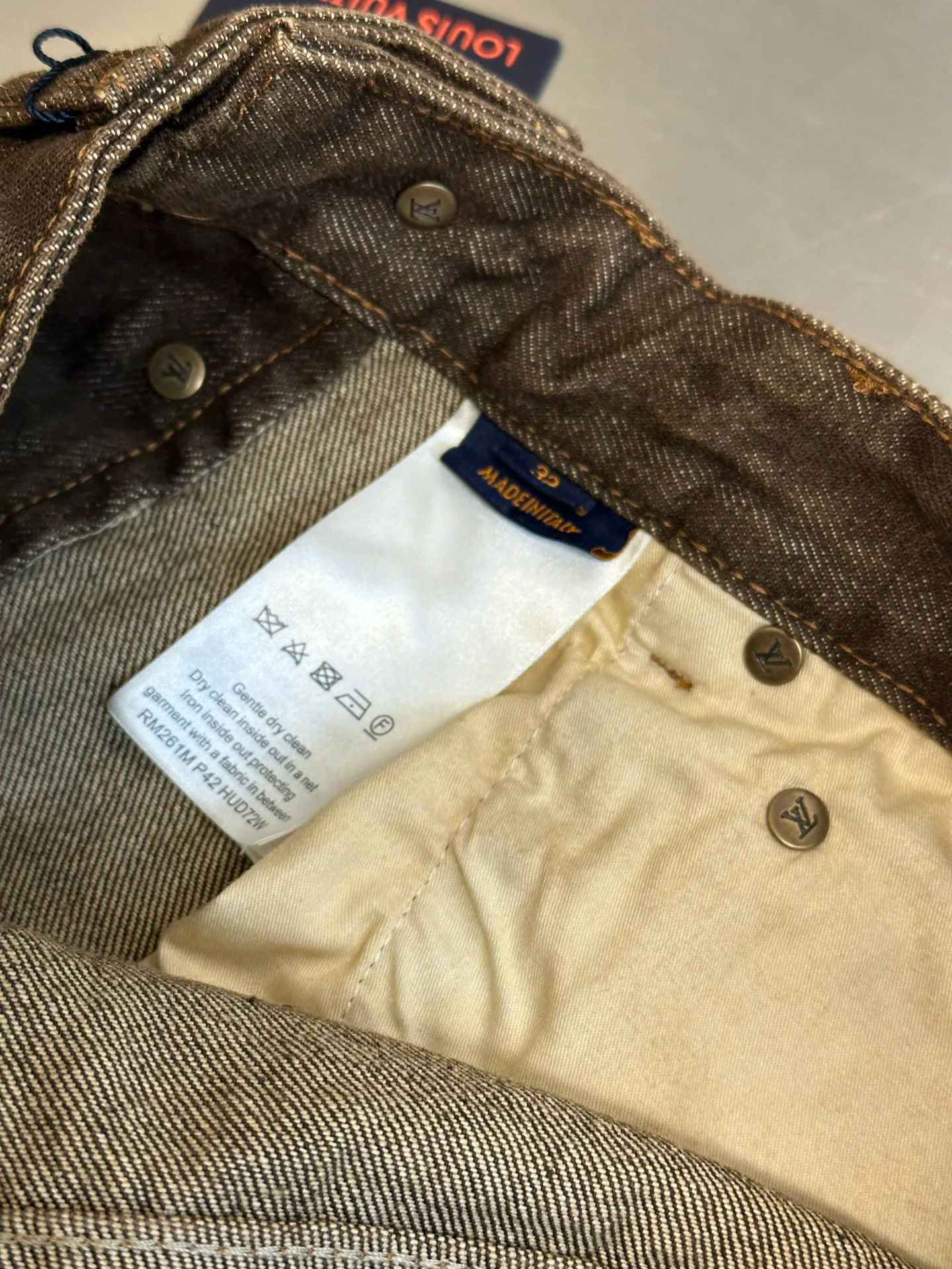 Джинсы Мужские Vetements 13225770