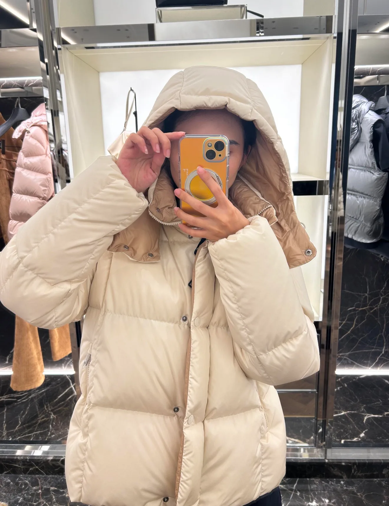 Куртки И Пуховики Женские Moncler 19001661