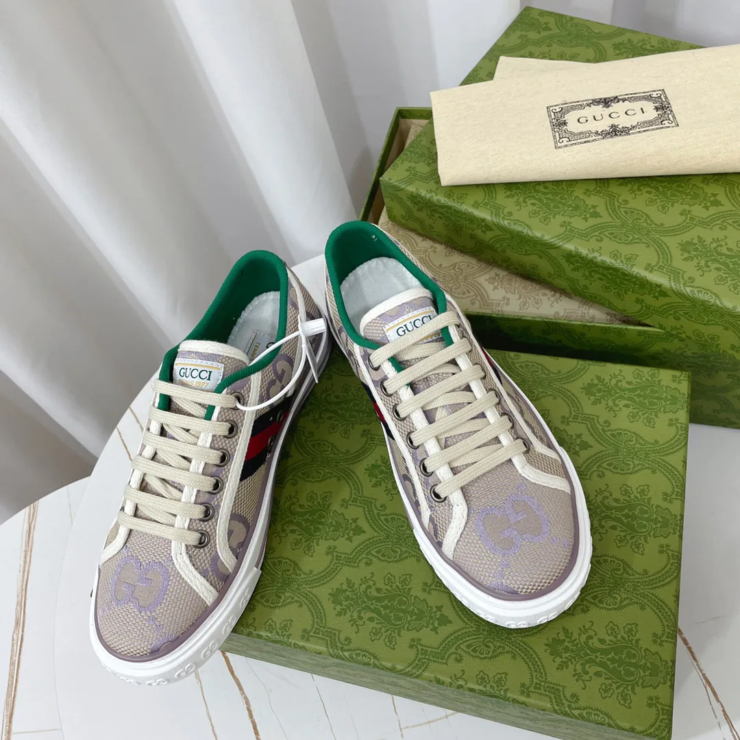 Кроссовки Женские Gucci 19691209