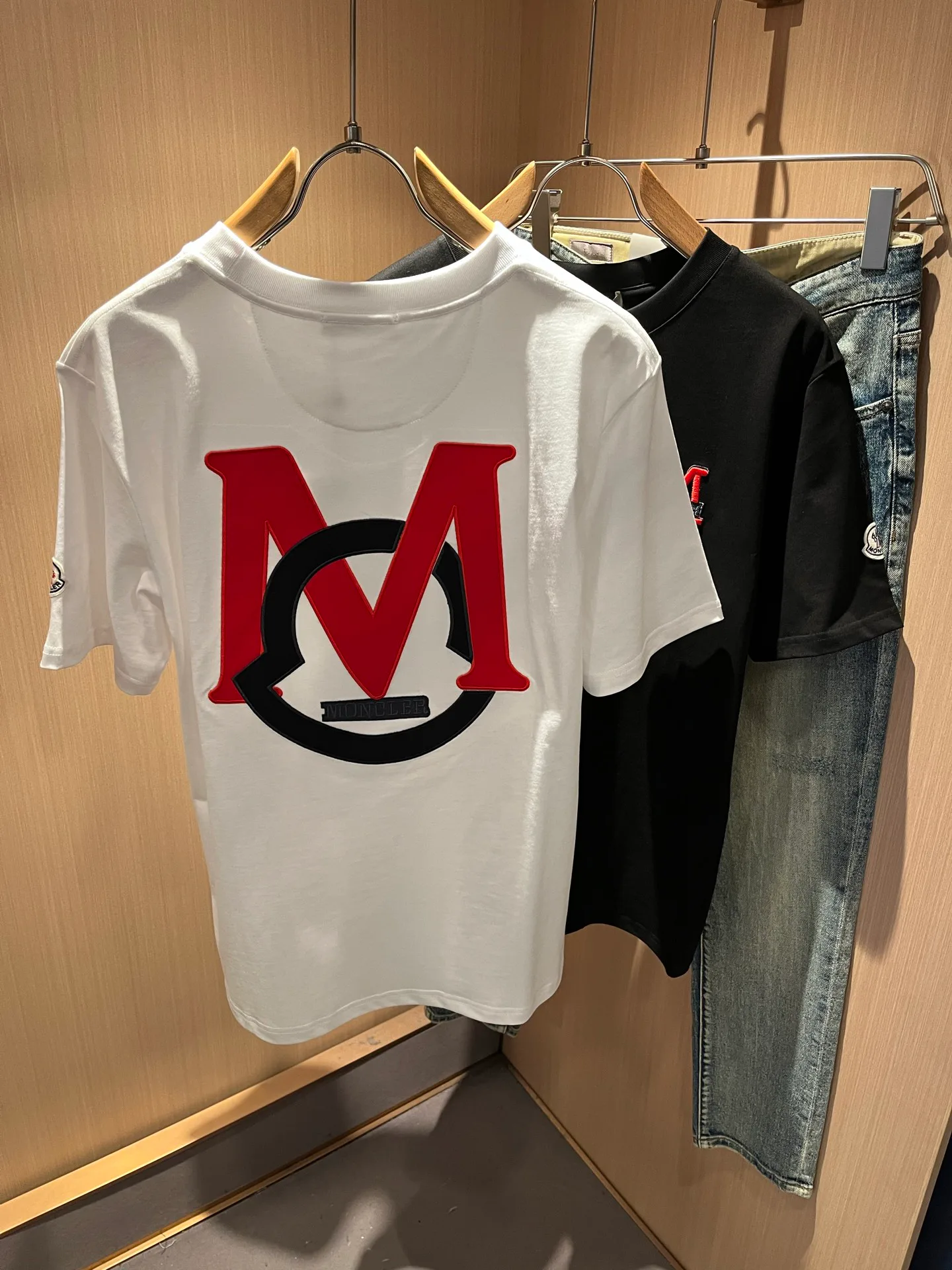 Футболки Женские Moncler 10242316
