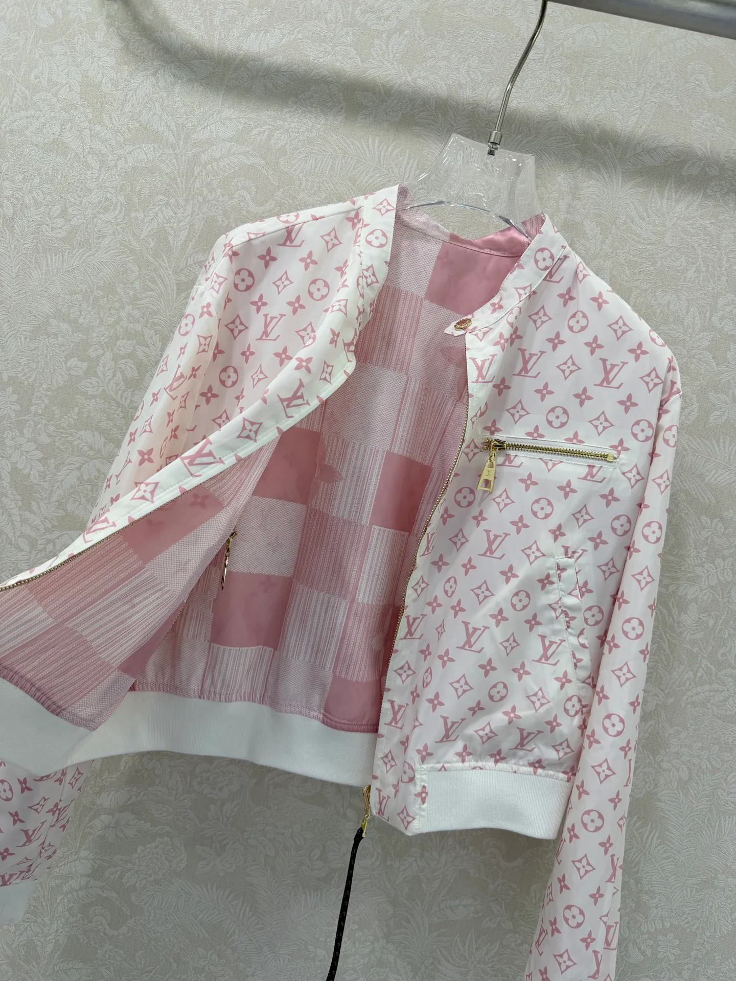 Куртки И Пуховики Мужские Louis Vuitton 9669904