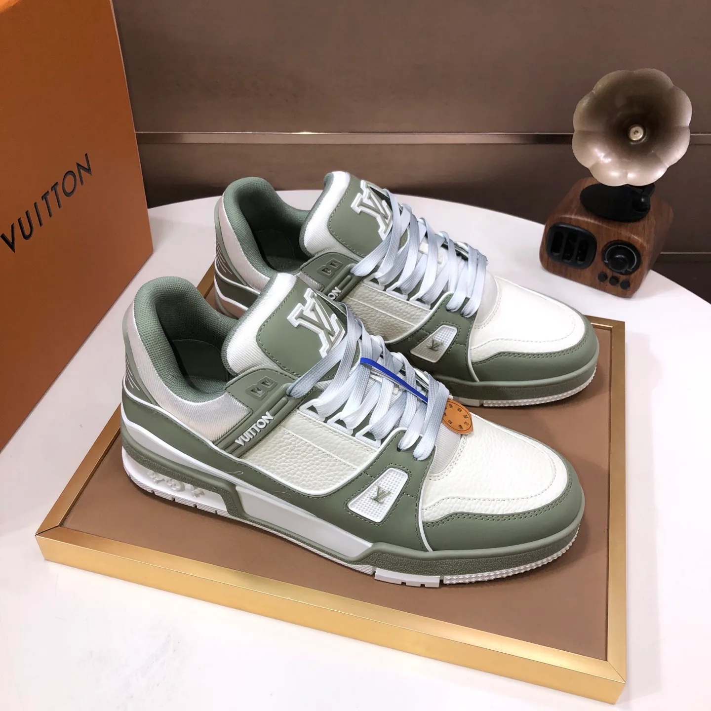 Кроссовки Женские Louis Vuitton 861304