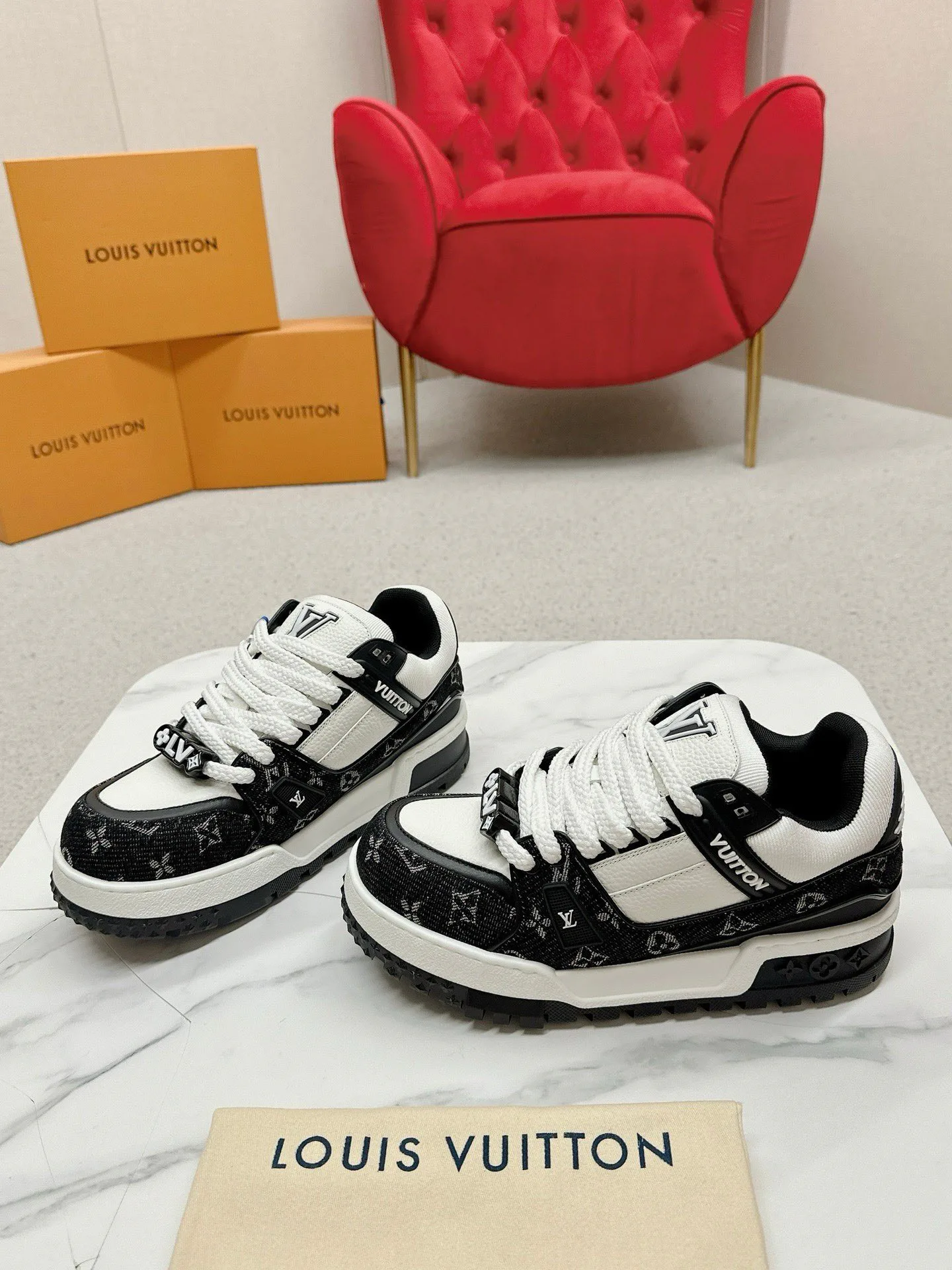 Кроссовки Женские Louis Vuitton 311364