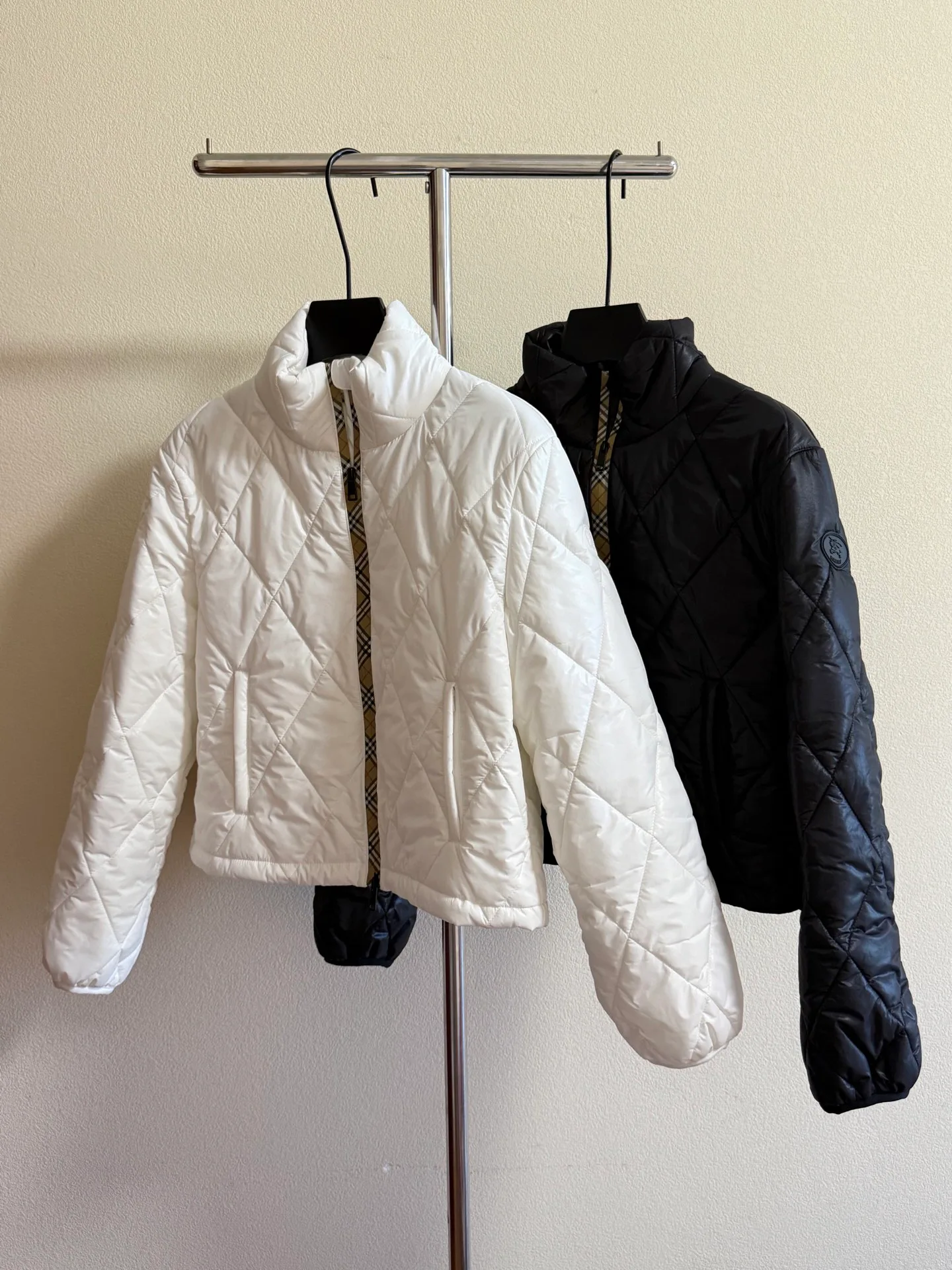 Куртки И Пуховики Женские Burberry 18518525
