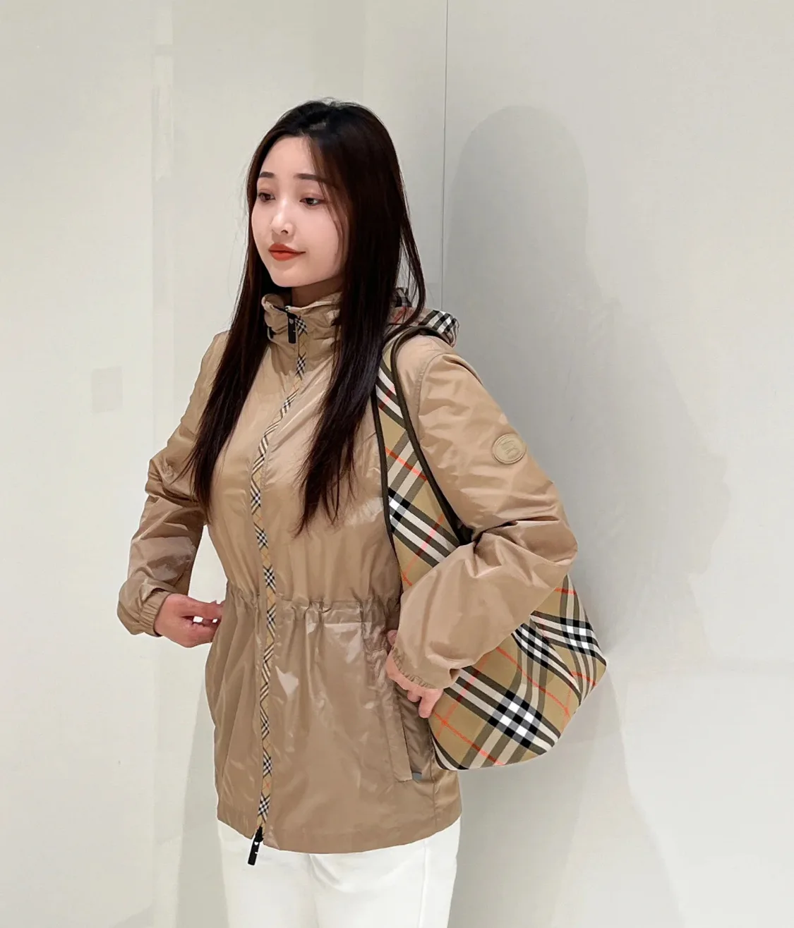 Куртки И Пуховики Женские Burberry 11224930