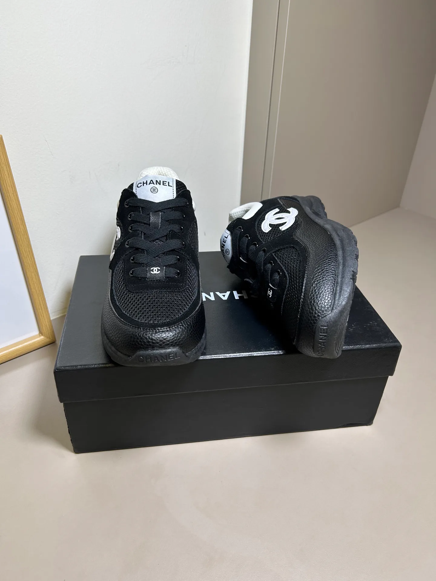 Кроссовки Женские Chanel 17954908