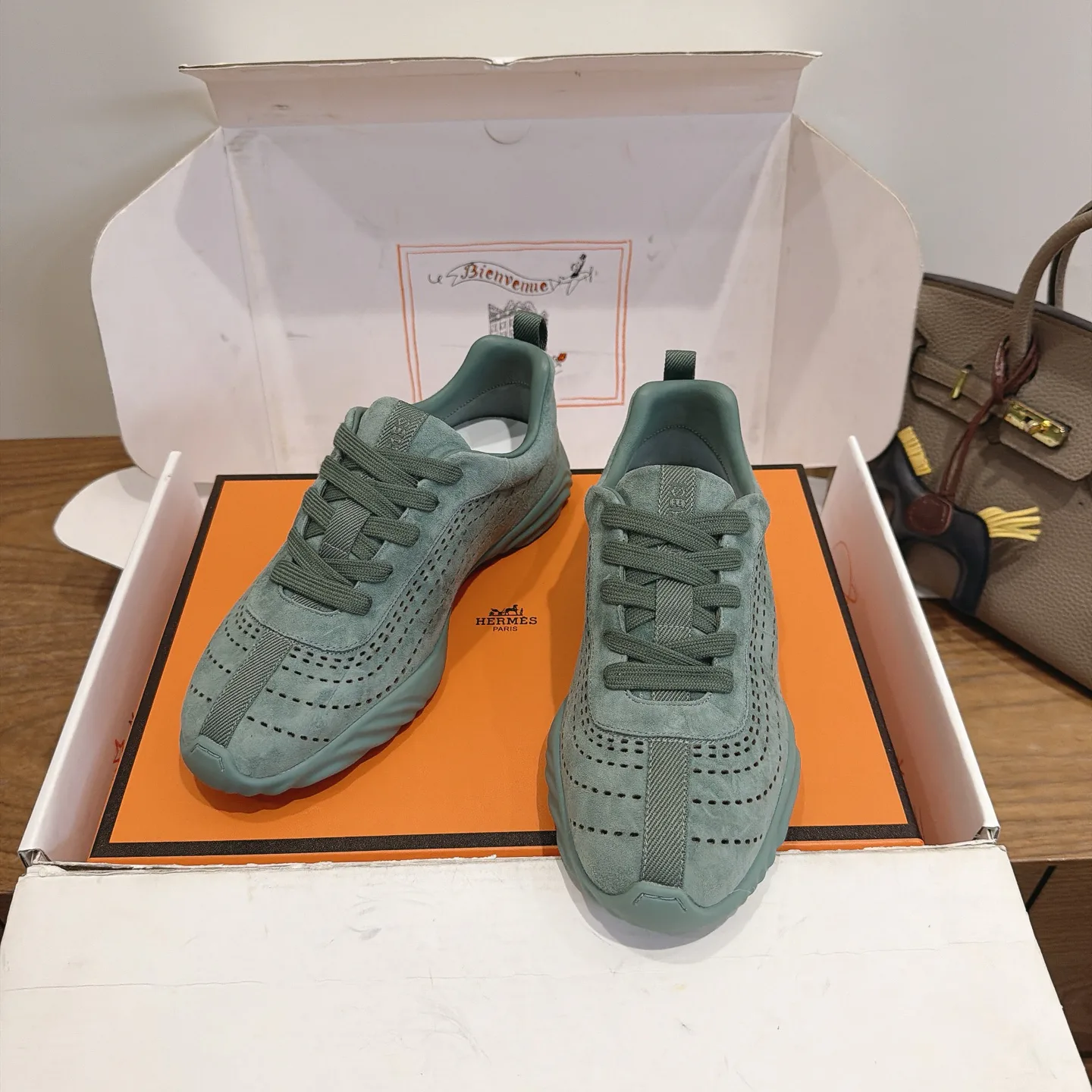Кроссовки Женские Hermes 18230947