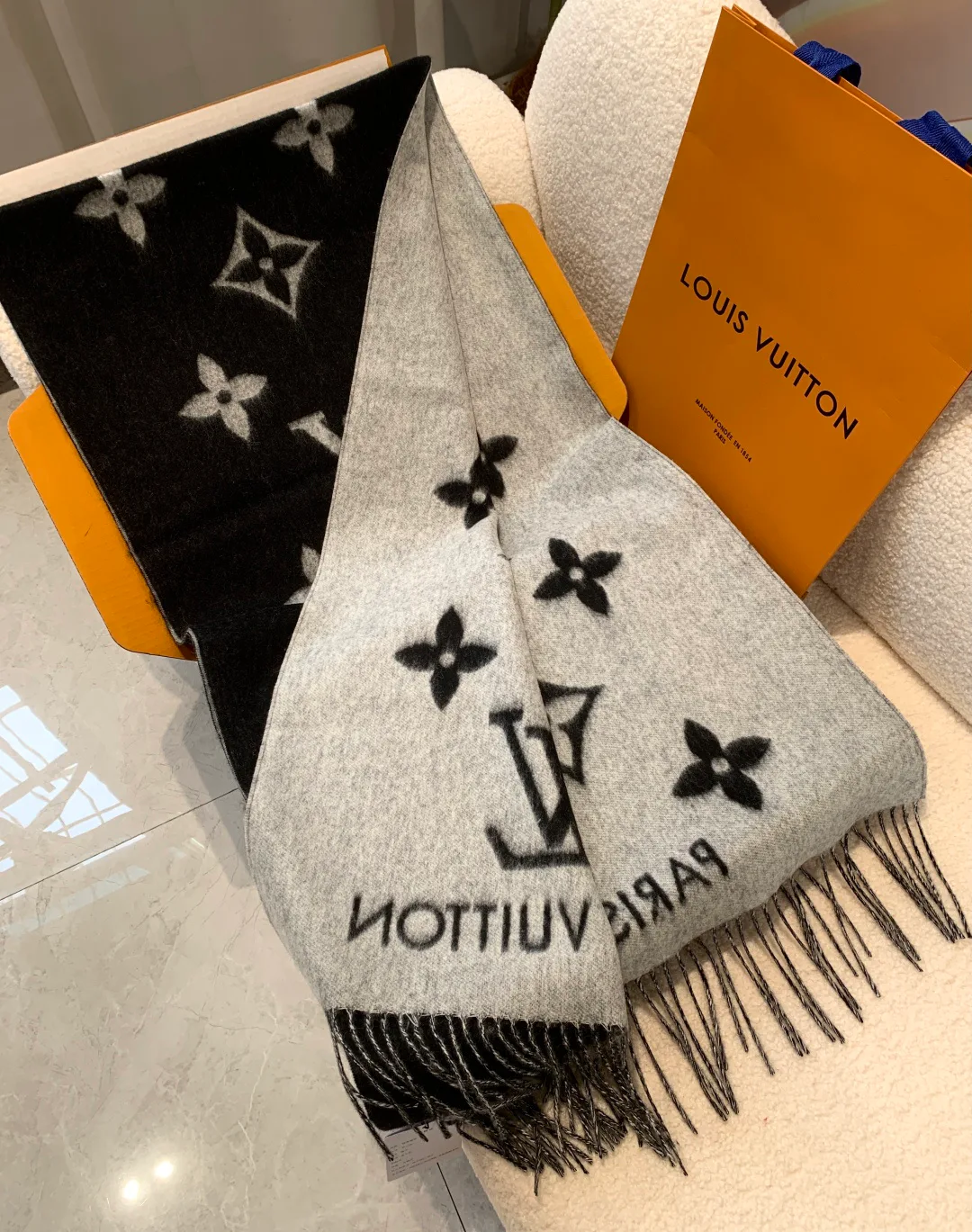 Шарфы Louis Vuitton 1525049