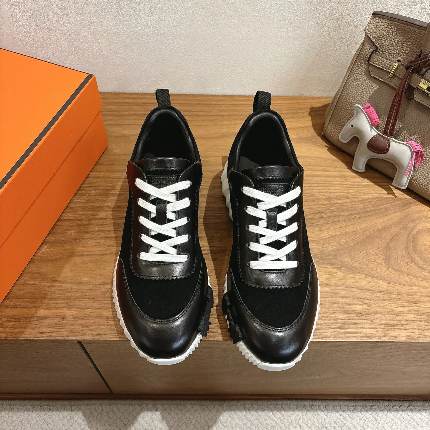 Кроссовки Женские Hermes 9915089
