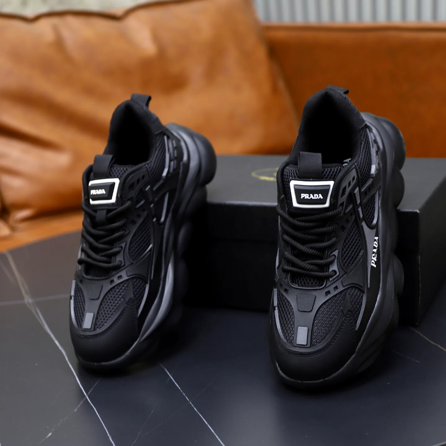 Кроссовки Женские Prada 211515