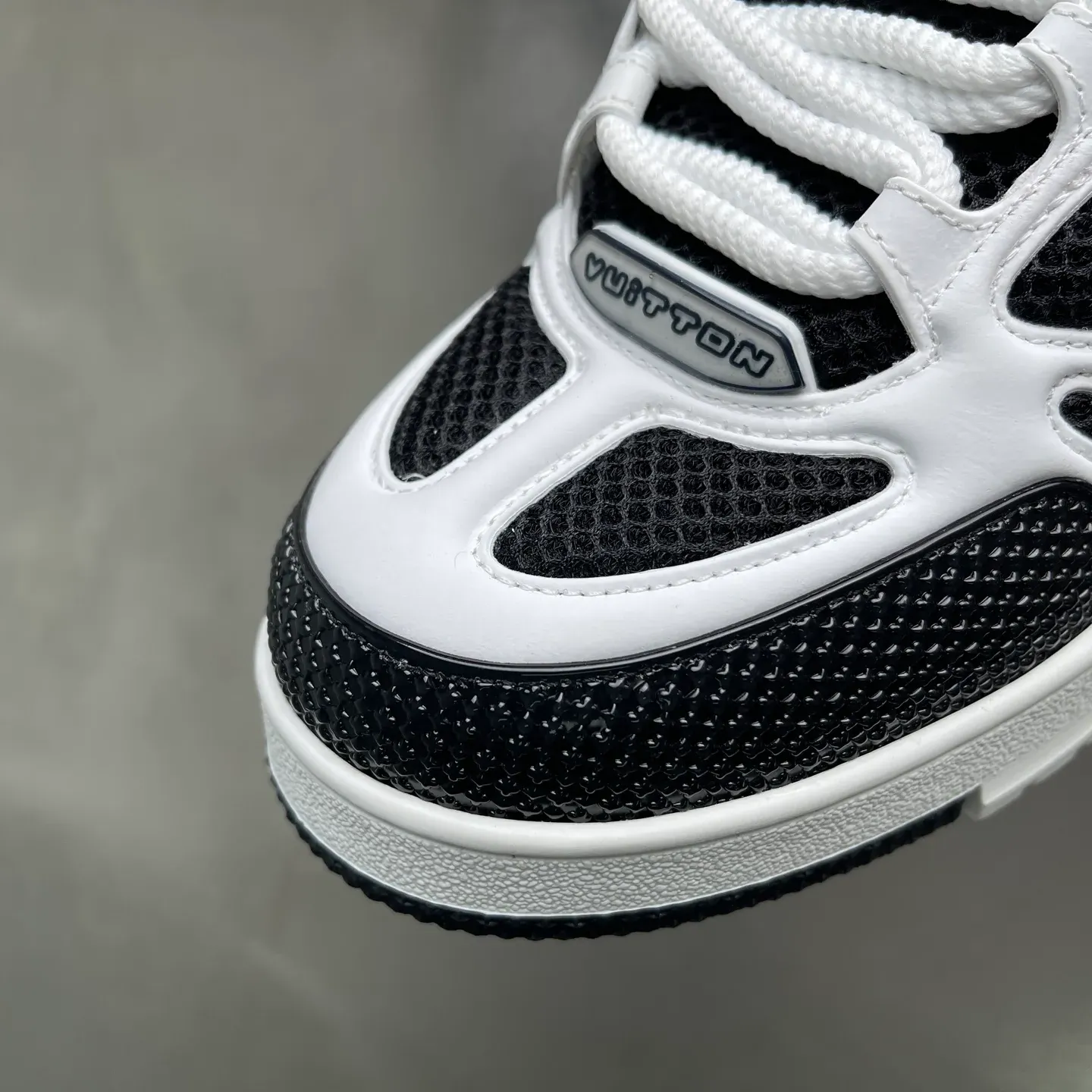 Кроссовки Женские Louis Vuitton 168932