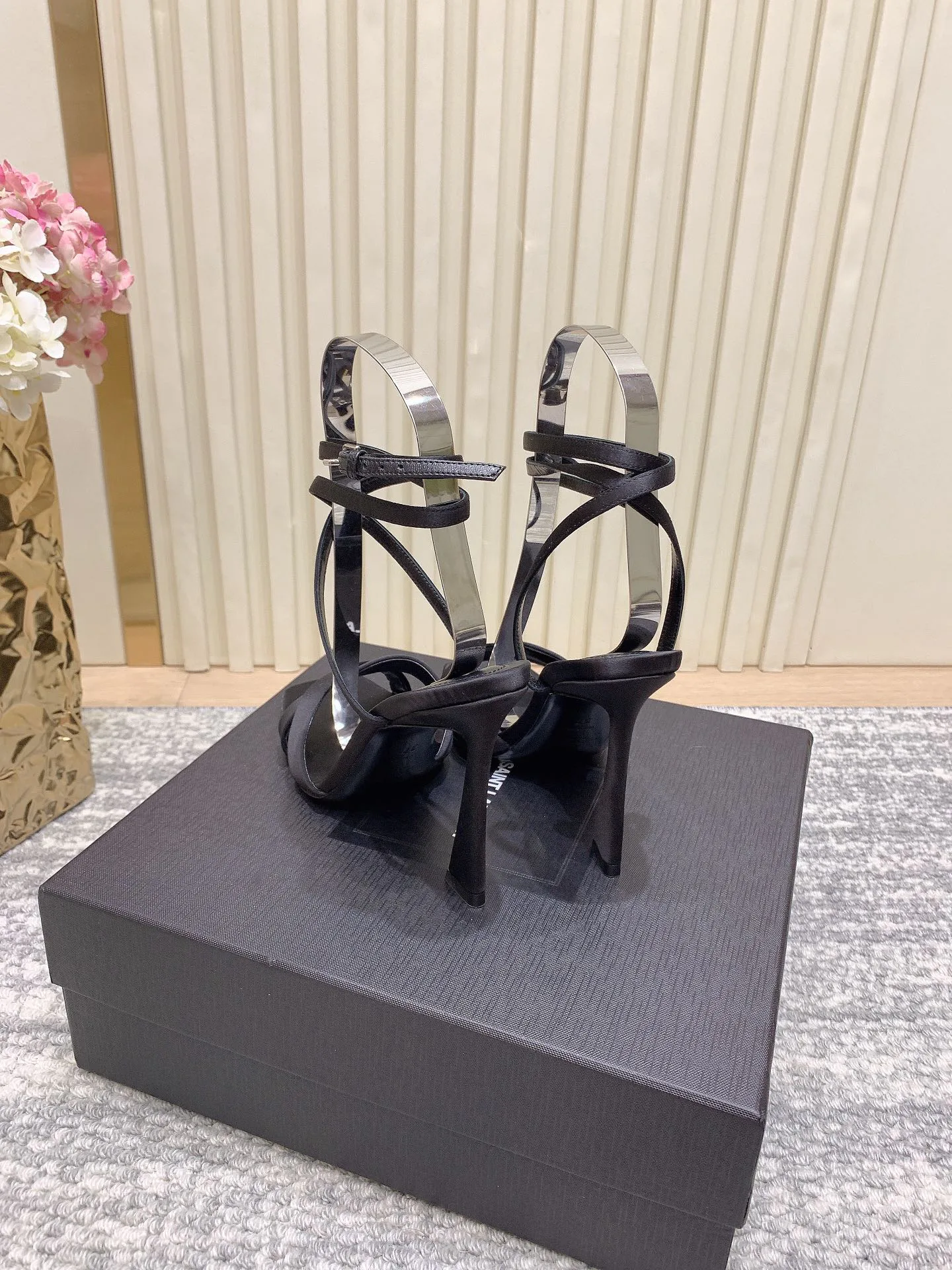Босоножки Женские Saint Laurent 4512001
