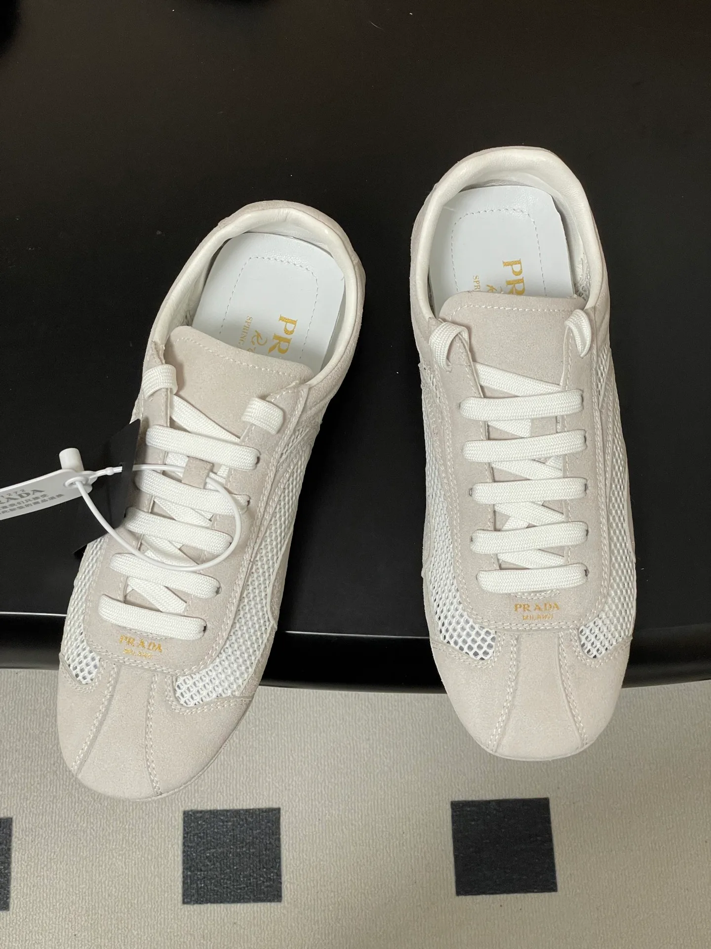 Кроссовки Женские Prada 12810922