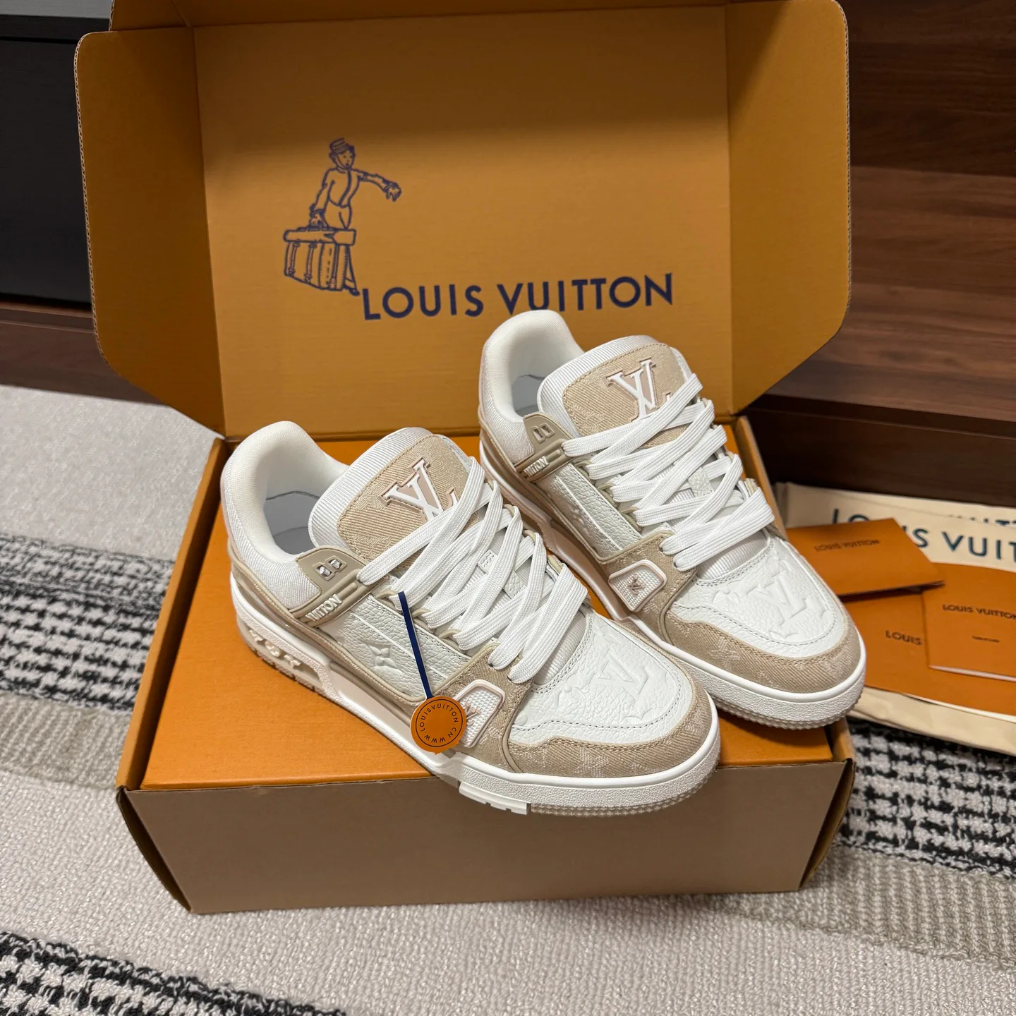 Кроссовки Женские Louis Vuitton 1546770